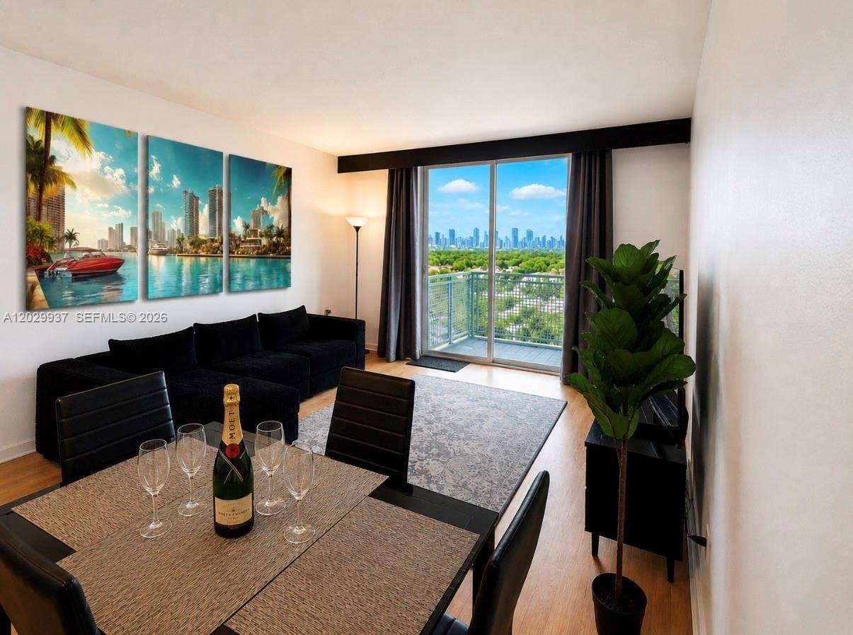 900 SW 8th StMiami - Condo 5+ Stories,Condo condo unit 1103 - picture