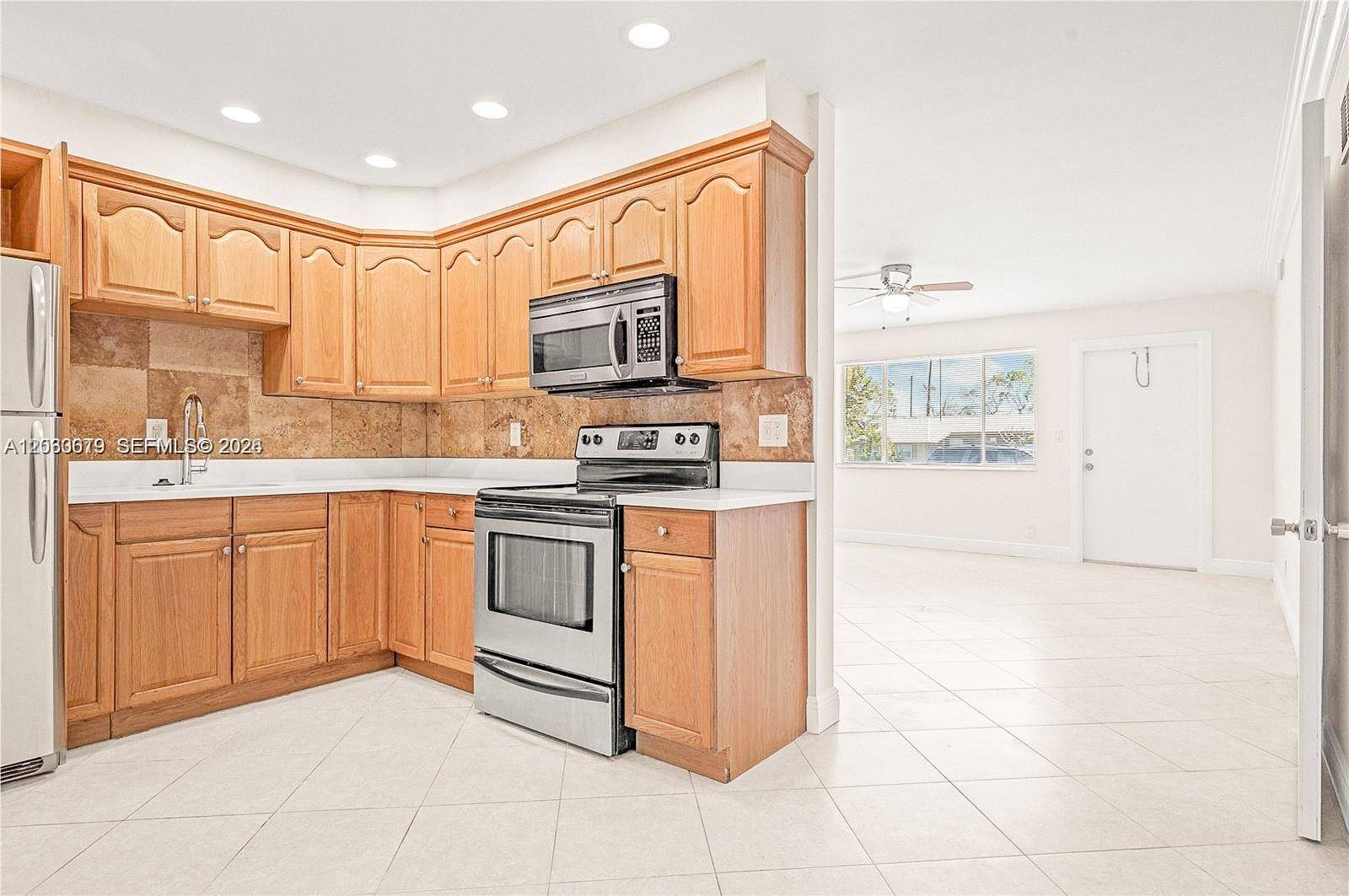 2175 NE 56th StFort Lauderdale - Condo 1-4 Stories,Condo condo unit 110 - picture