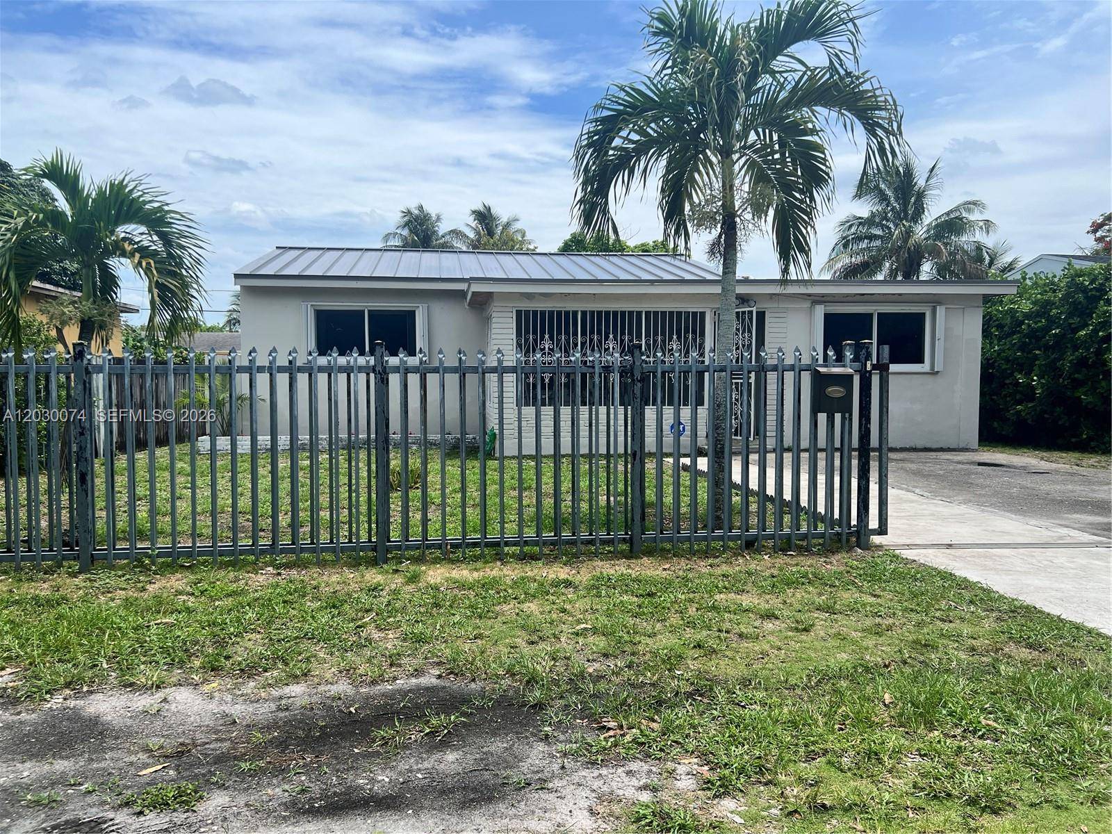 250 NE 160th StMiami - picture