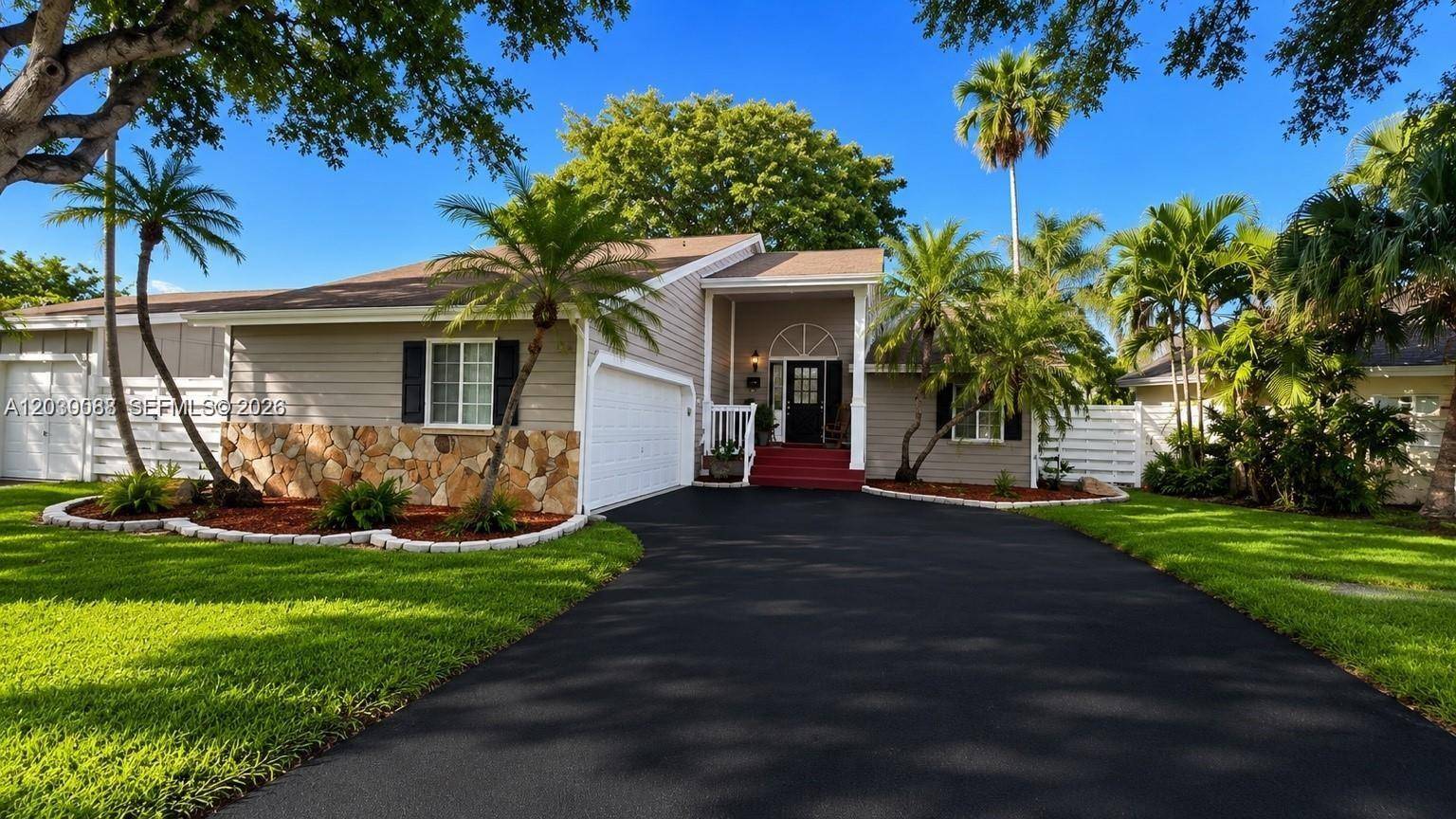 14510 SW 142nd Ct Cir SMiami - picture