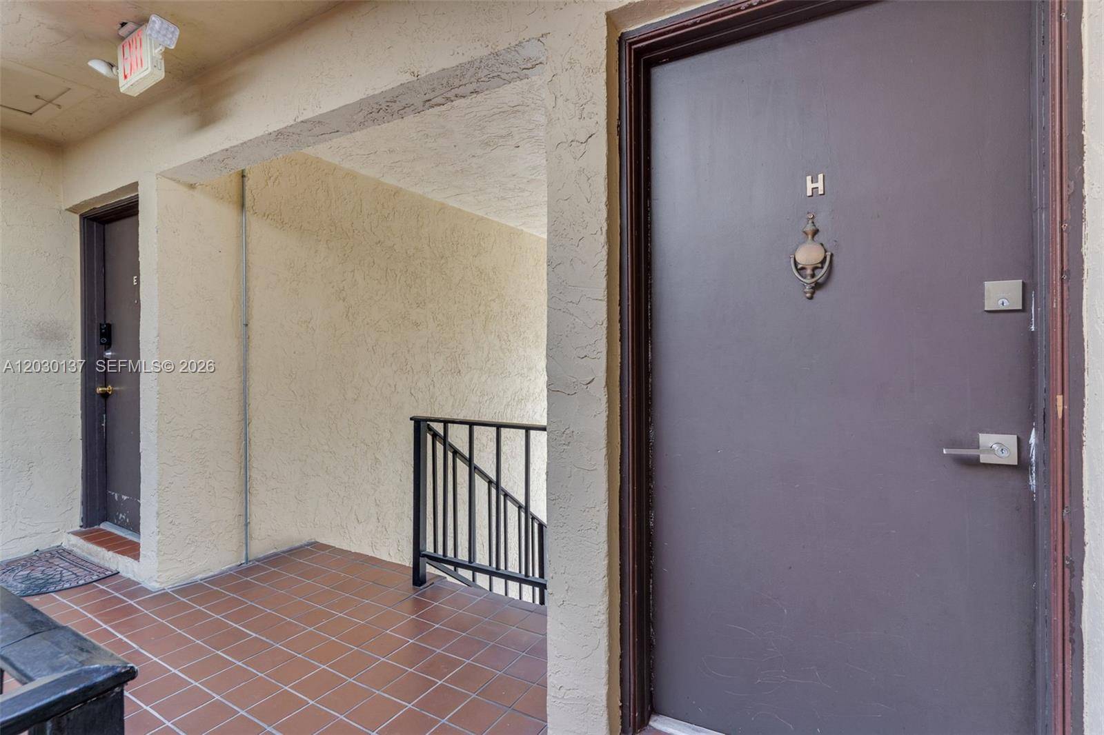 13726 SW 90th AveMiami - HEATHER WALK CONDO condo unit 28 - picture