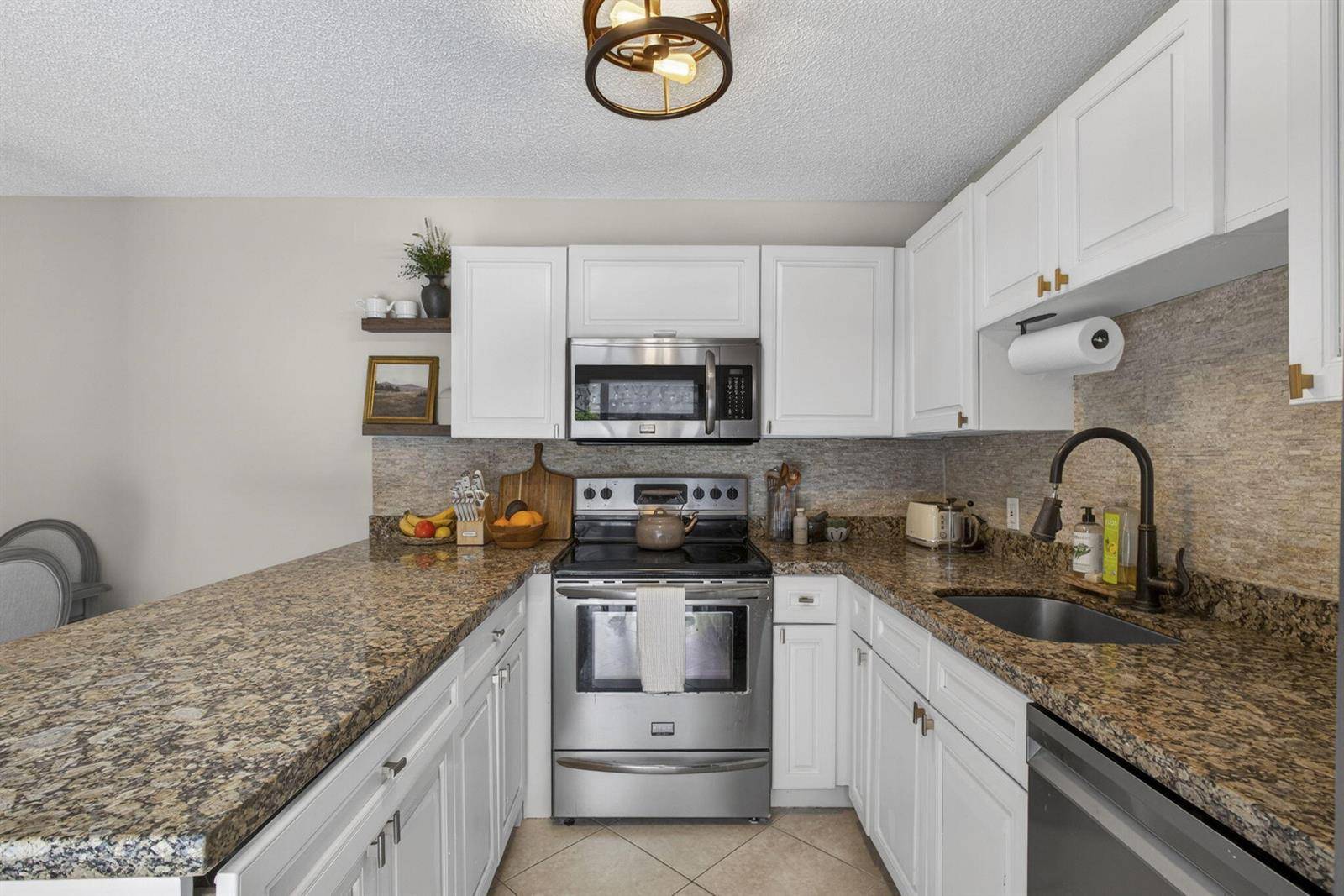 121 1stPalm Beach Gardens - picture