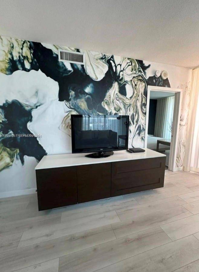 17315 Collins AveSunny Isles Beach - SOLE CONDO condo unit 1406 - picture