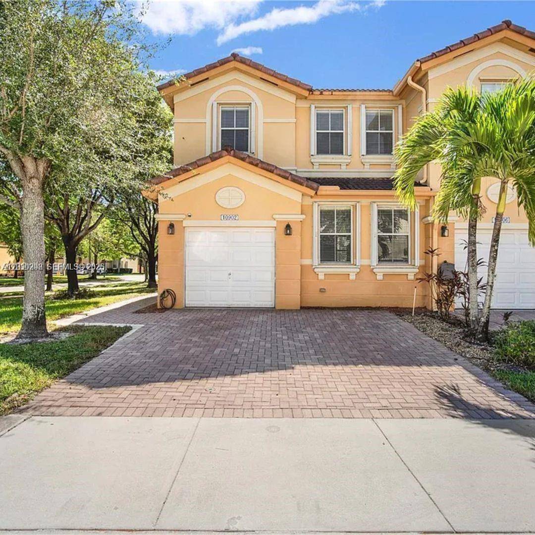 10902 NW 79th StDoral - ISLAND AT DORAL 1ST ADDN condo unit 10902 - picture