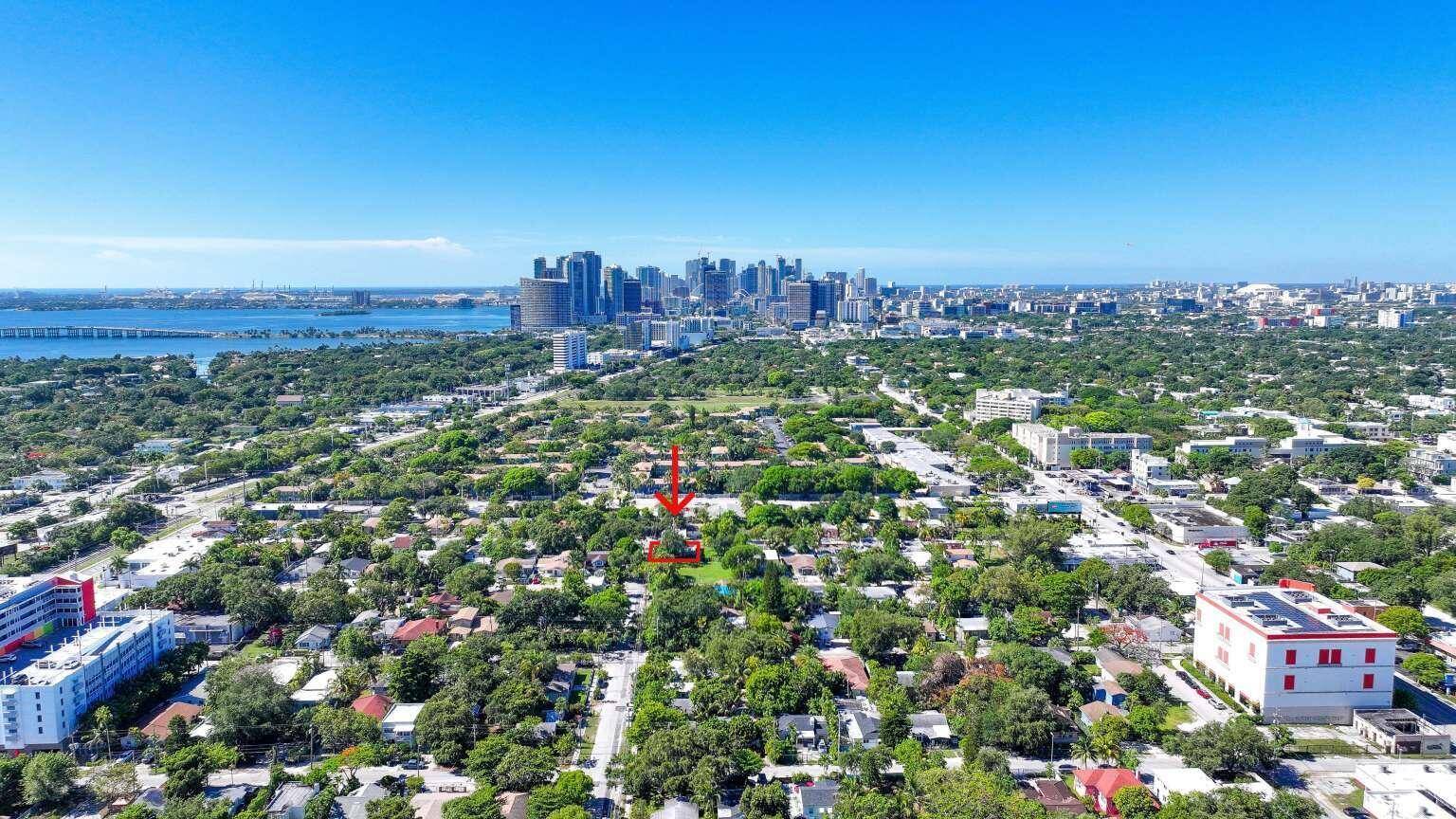 295 NE 55thMiami - picture