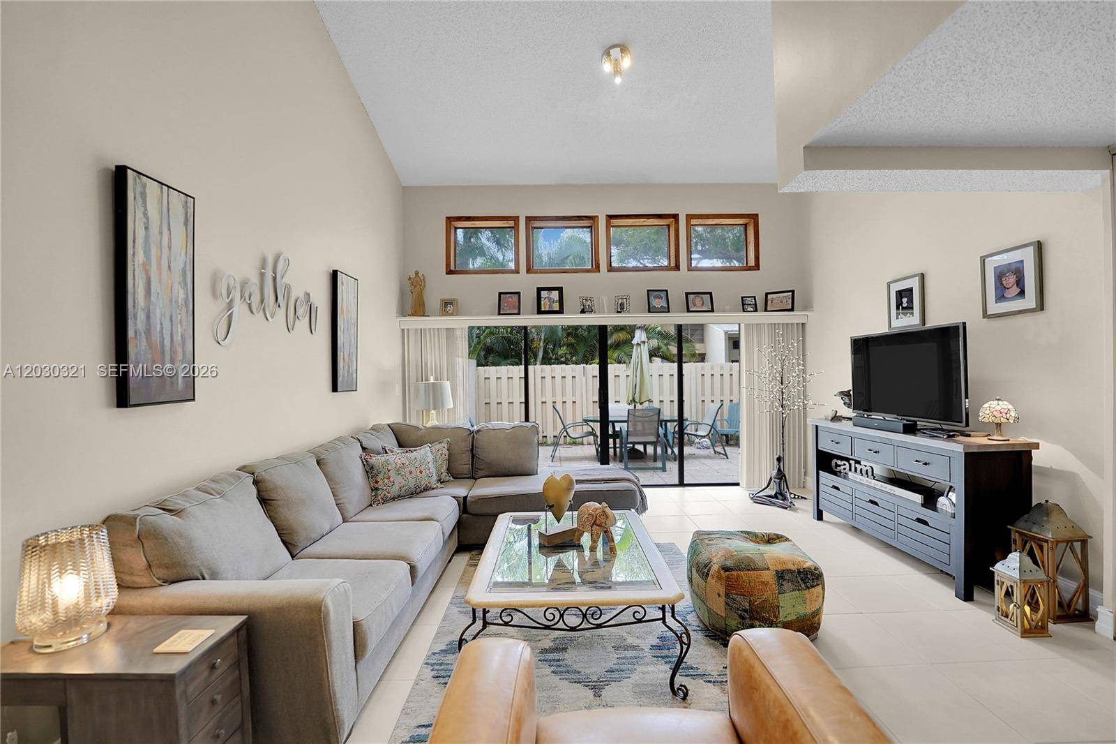 1400 NW 9th AveBoca Raton - Townhouse condo unit C-18 - picture