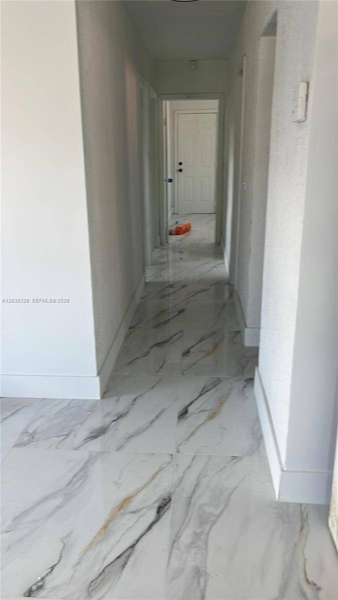 4125 SW 108th CtMiami - picture