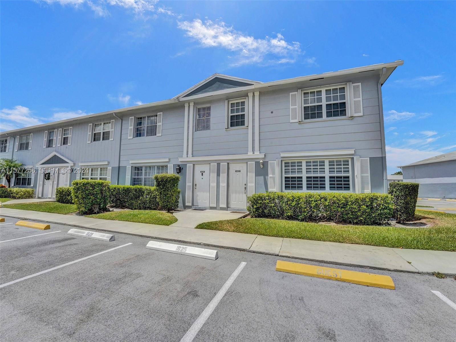 1829 SW 81stDavie - ARROWHEAD GOLF & TENNIS CL condo unit 5 - picture