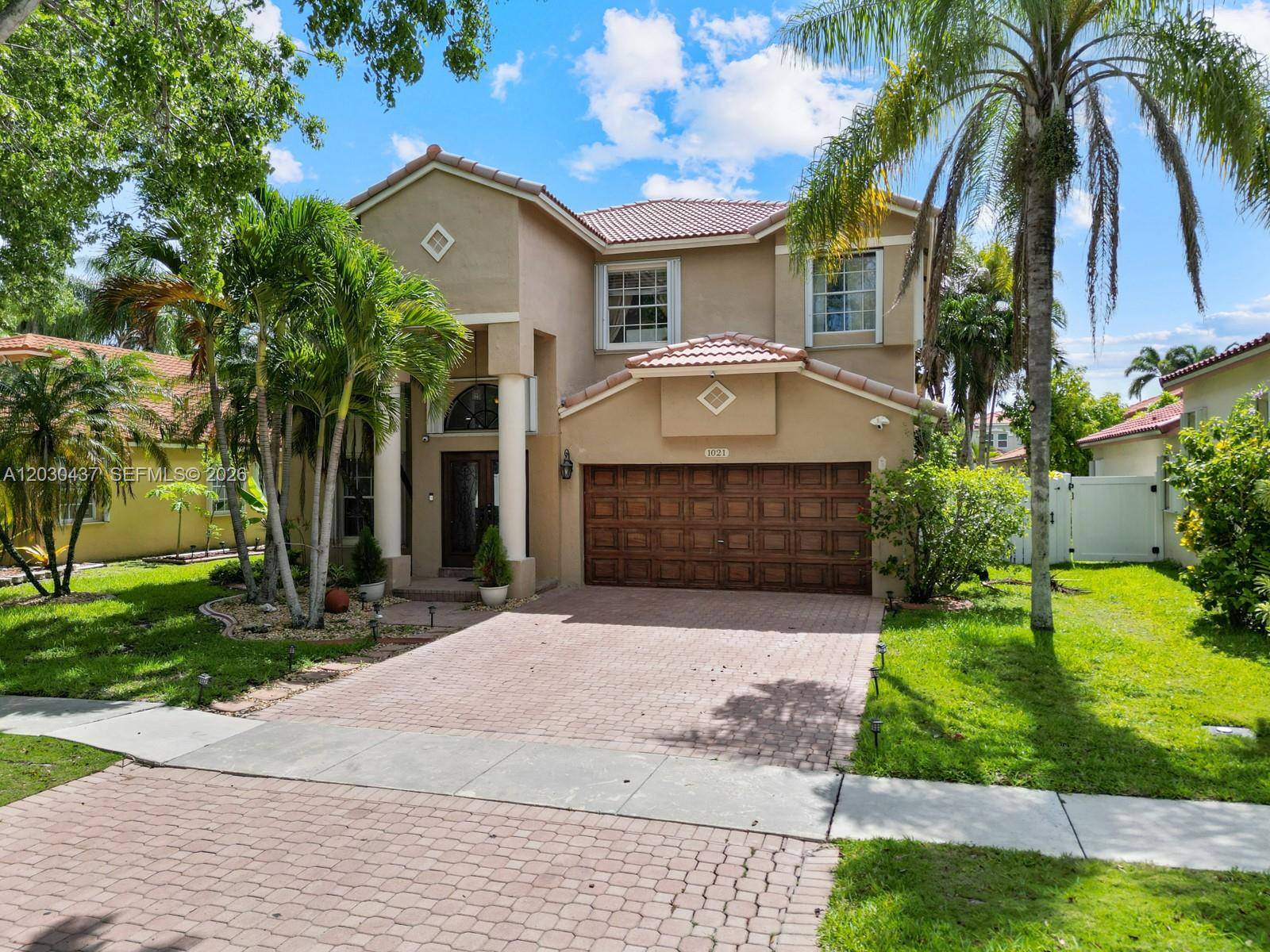 1021 NW 185th TerPembroke Pines - picture
