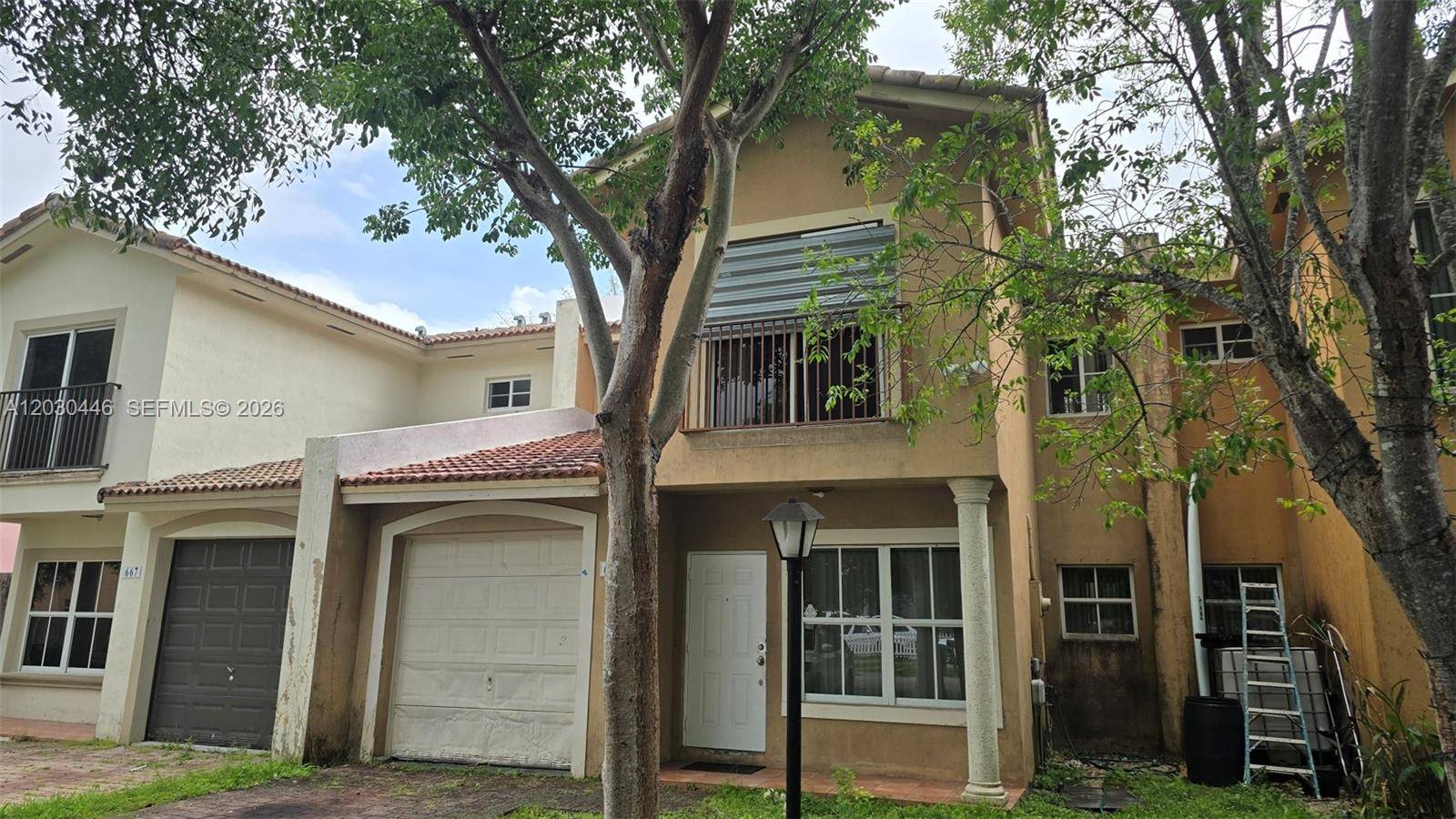 671 SW 10th StFlorida City - picture