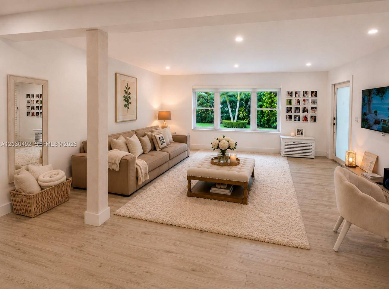 1905 Alamanda DrNorth Miami - picture