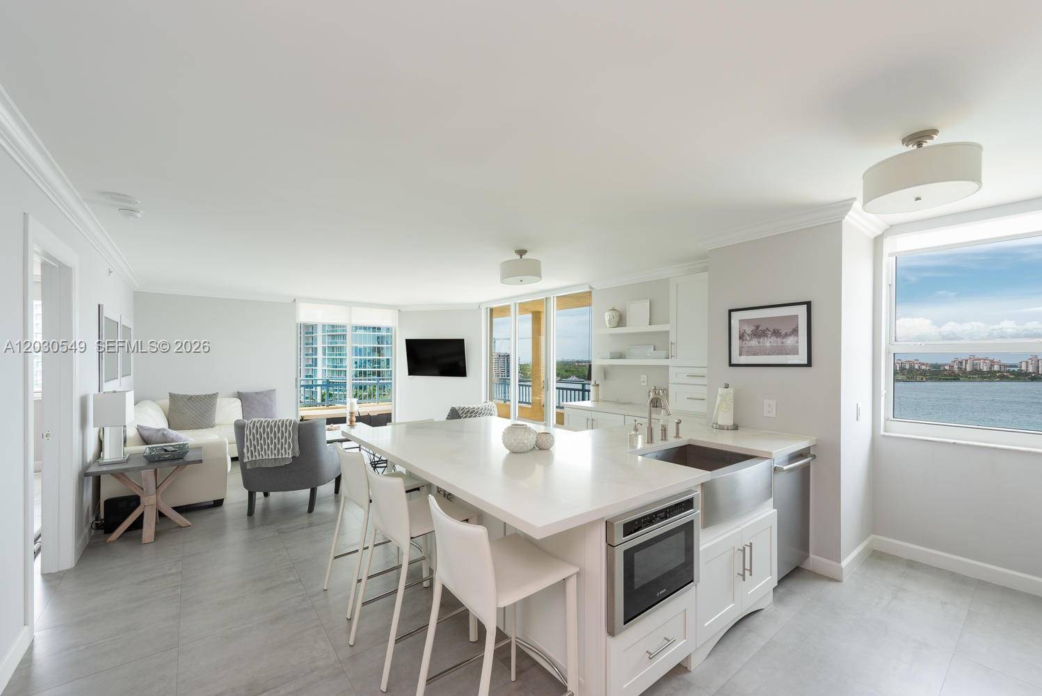 90 Alton RdMiami Beach - YACHT CLUB AT PORTOFINO C condo unit 1102 - picture