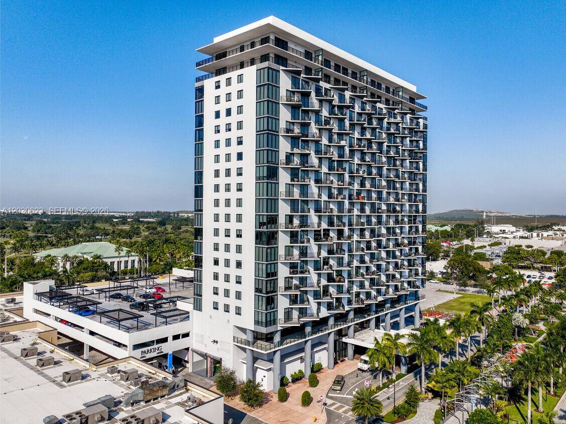 5300 Paseo BlvdDoral - 5300 PASEO CONDO condo unit 1807 - picture