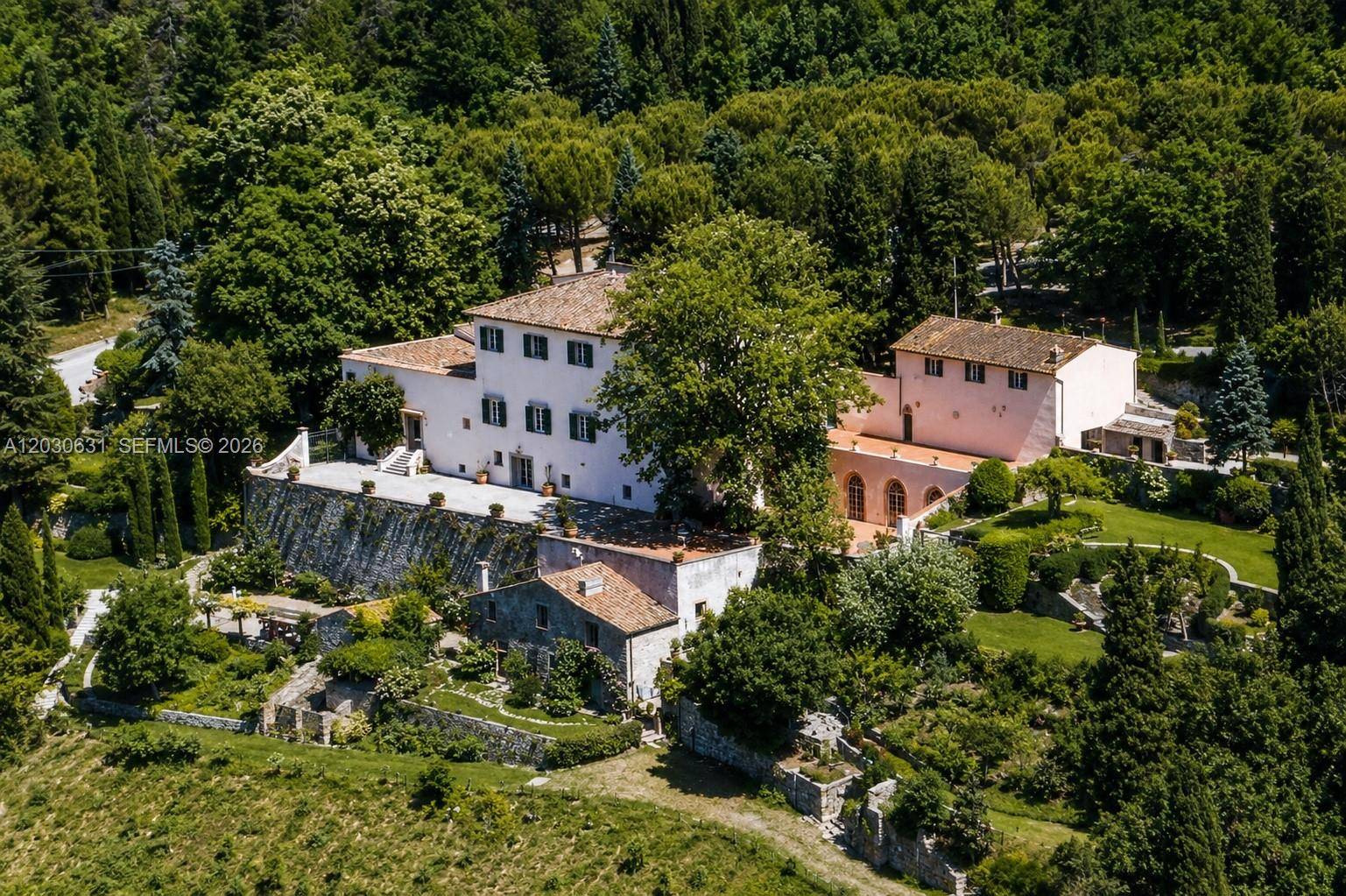 Tuscany Luxury Estate Florence Massimiliano Mlekus - picture