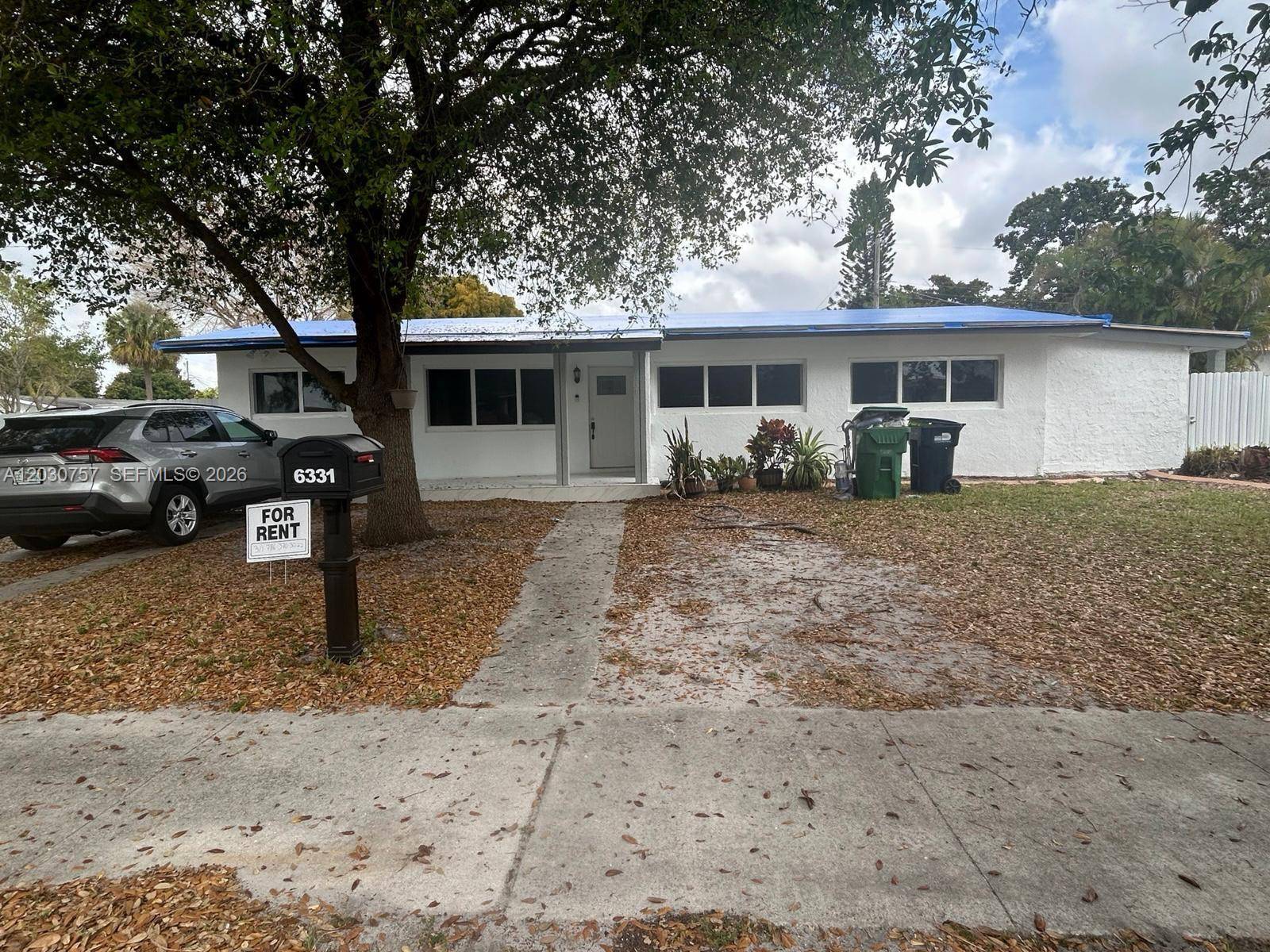 6331 NW 110th TerHialeah - Single Family-Annual,House condo unit - - picture