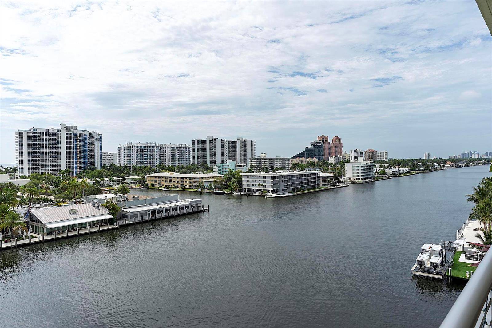 2900 NE 30thFort Lauderdale - LAUDERDALE TOWER CONDO,Lauderdale Tower condo unit Apt 8j - picture