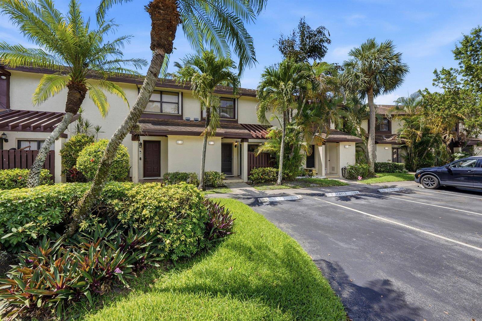 3797 CarambolaCoconut Creek - picture