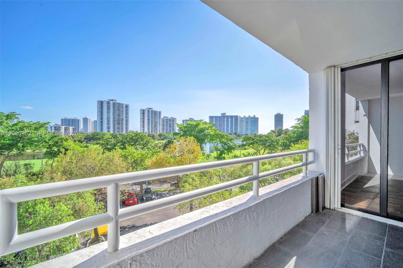 20355 NE 34th CtAventura - Condo 5+ Stories,Condo condo unit 421 - picture