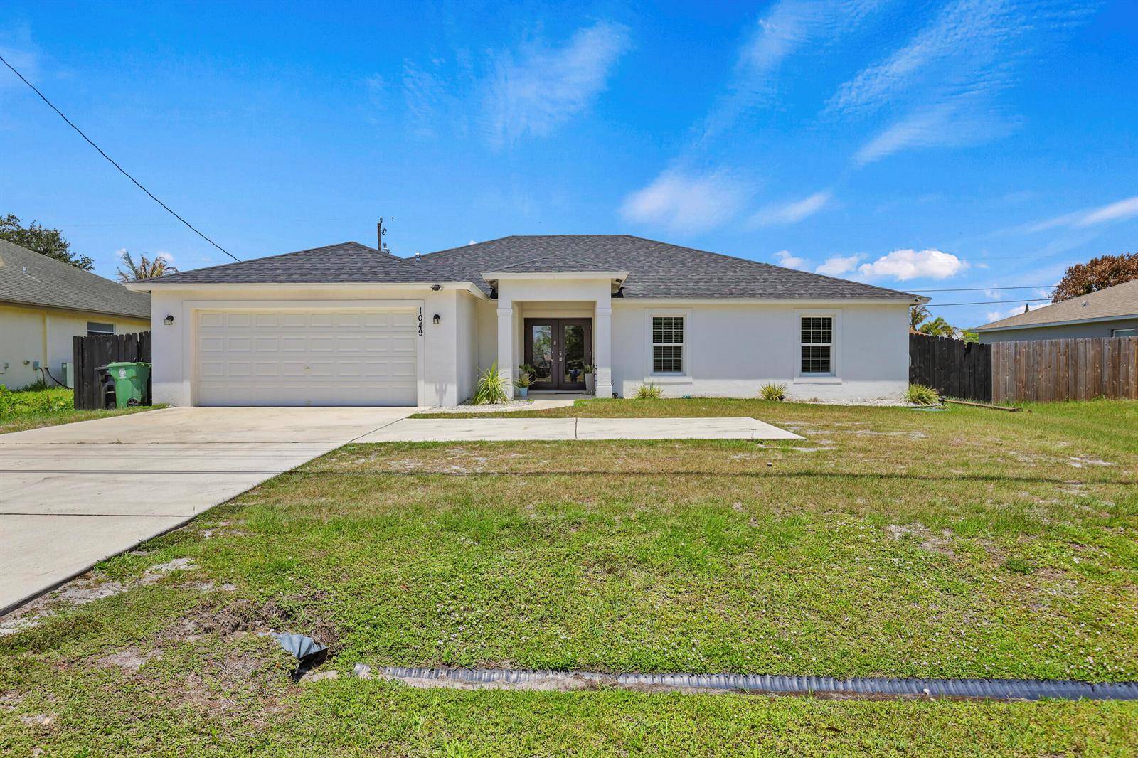 1049 SW PaarPort St. Lucie - picture