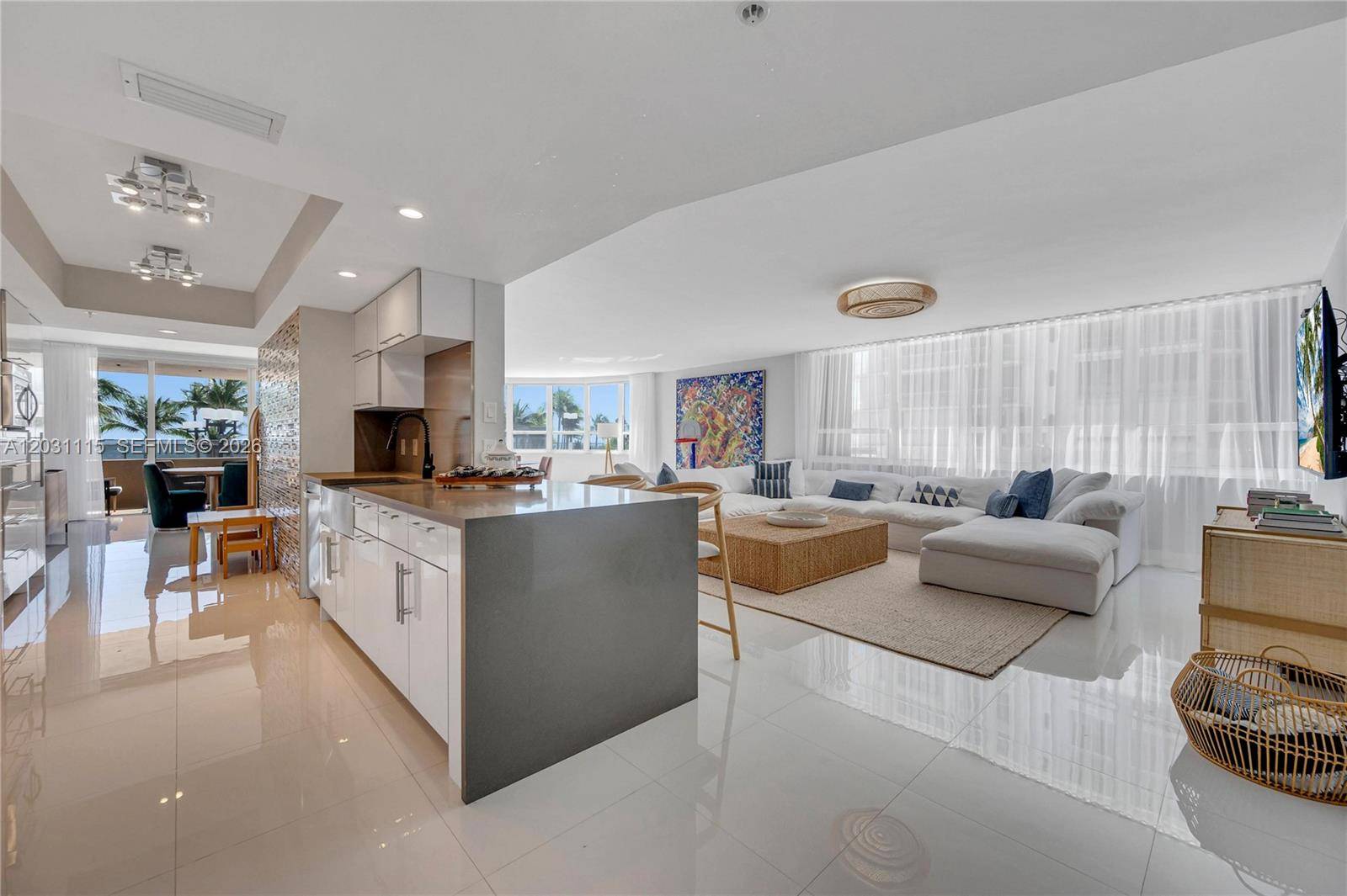 10175 Collins AveBal Harbour - Condo/Co-Op/Annual,Condo condo unit 102 - picture