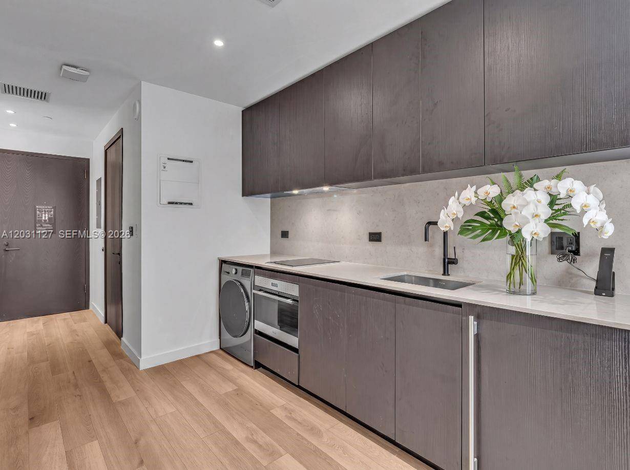 20 NE 11th StMiami - E11even hotel condo unit 3106B - picture