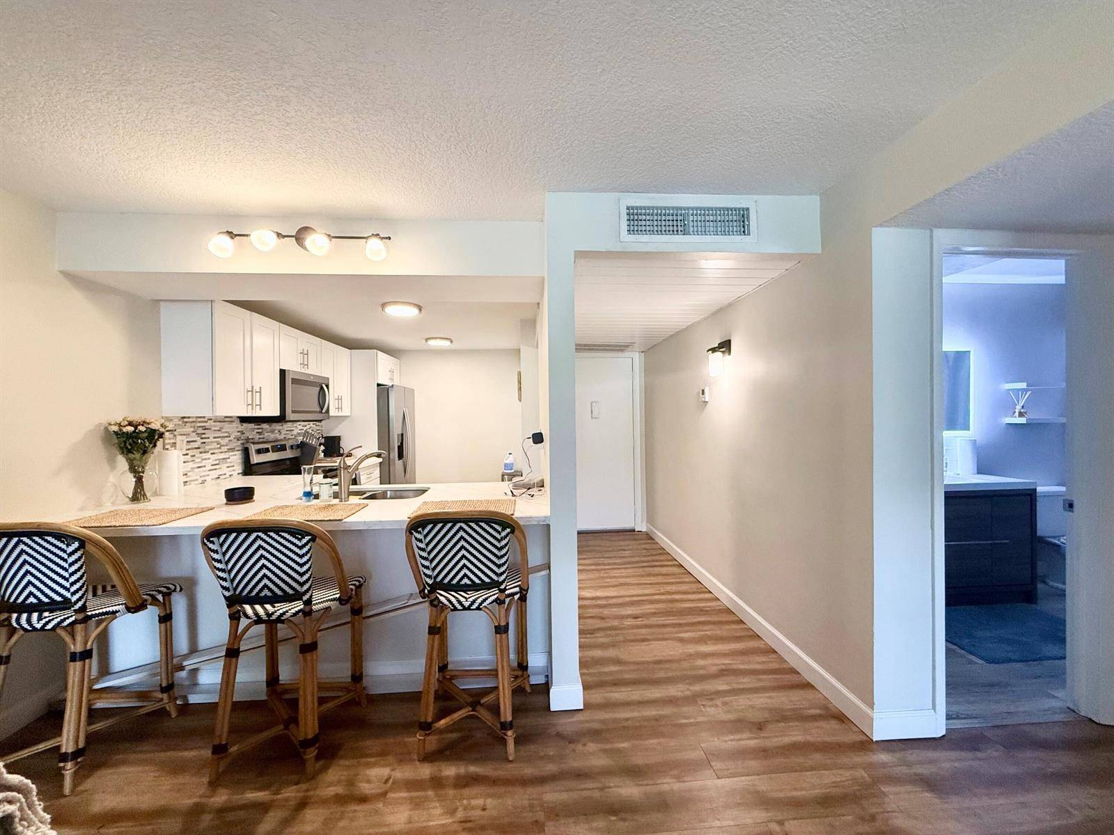 11 Royal PalmBoca Raton - BOCA BAYOU CONDO condo unit Ph 303 - picture