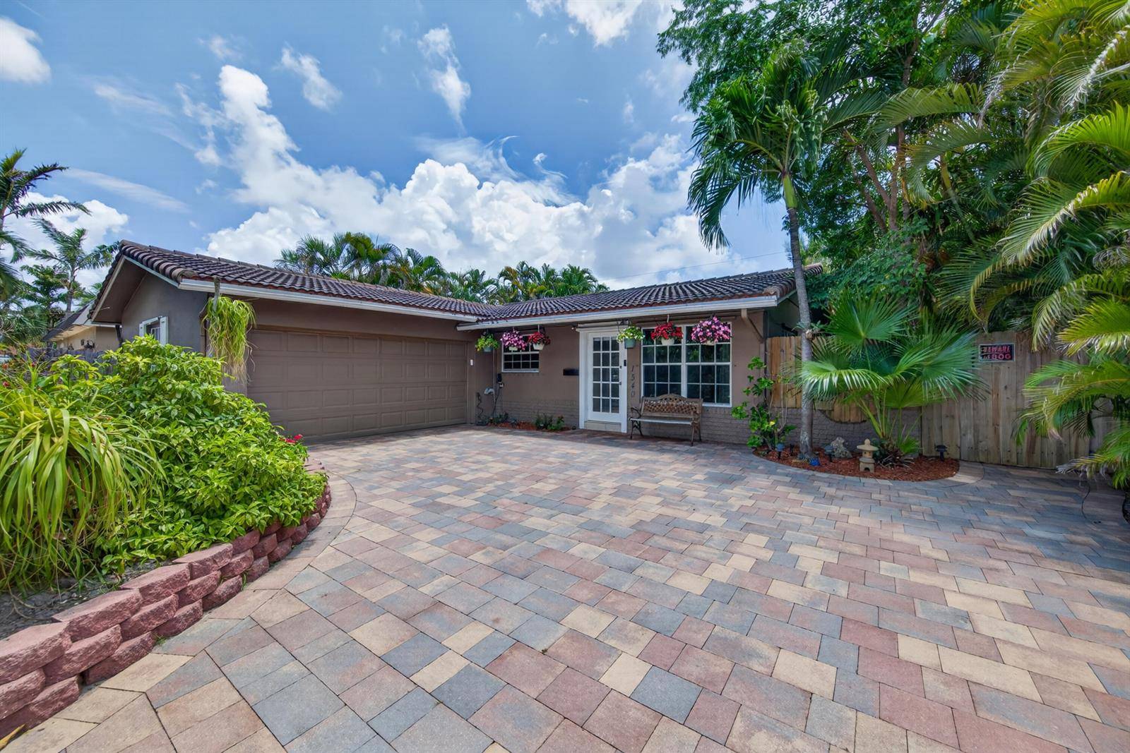 1540 NE 40thOakland Park - picture
