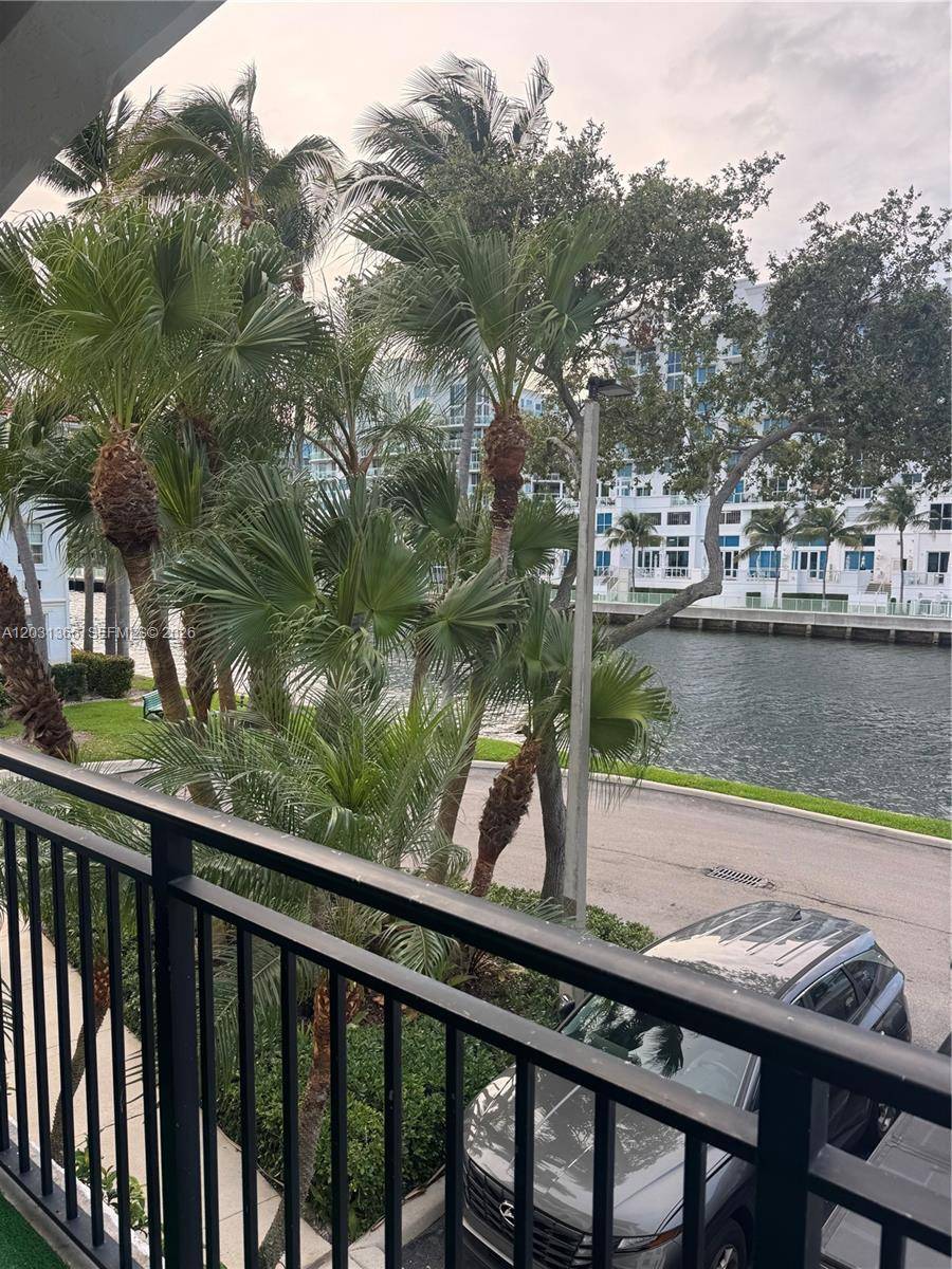 3215 NE 184th StAventura - VILLAGE BY THE BAY CONDO condo unit 14203 - picture