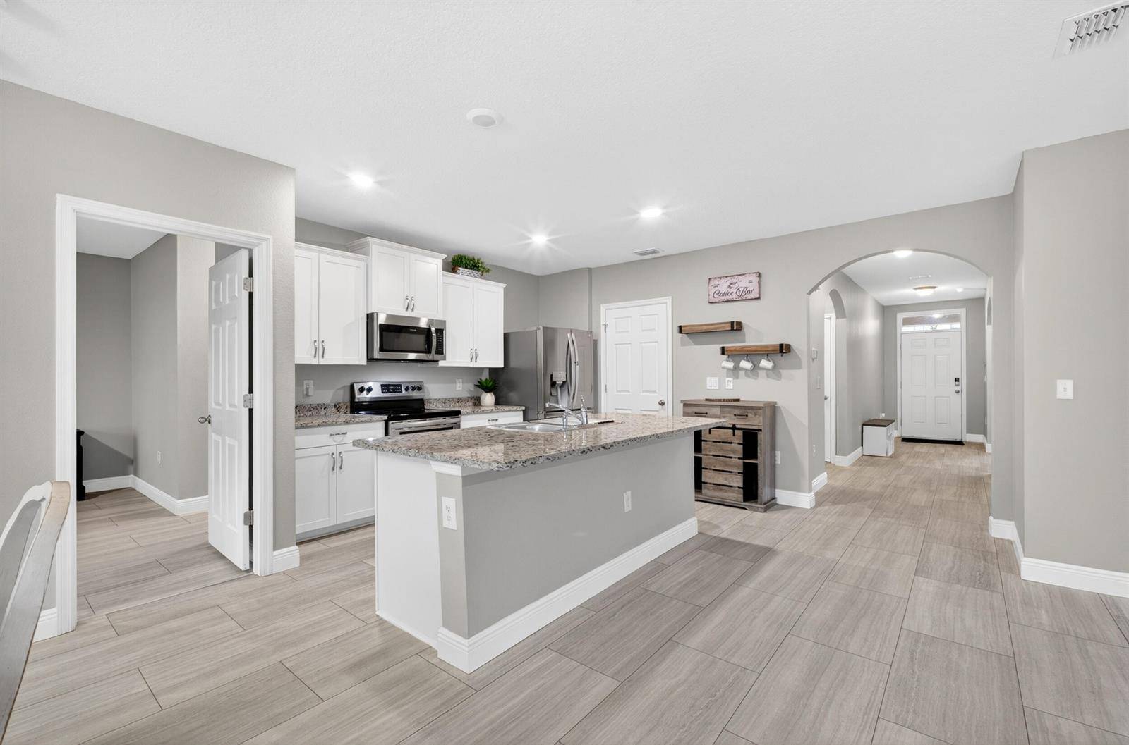 6109 NW RegentPort St. Lucie - picture