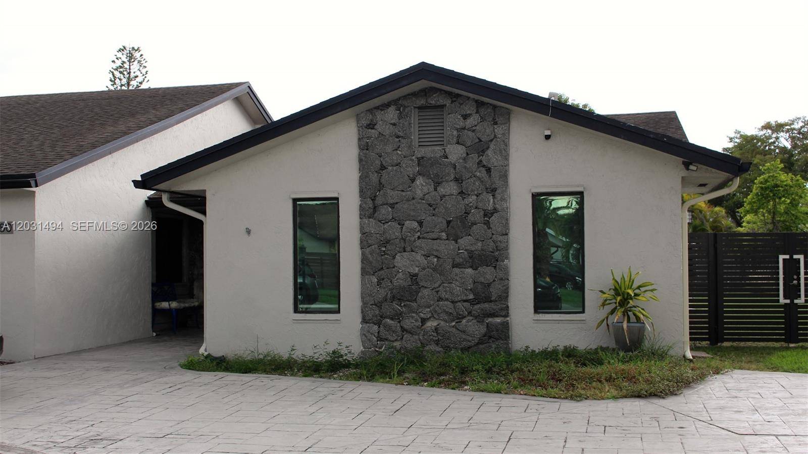 14680 SW 107th TerMiami - picture