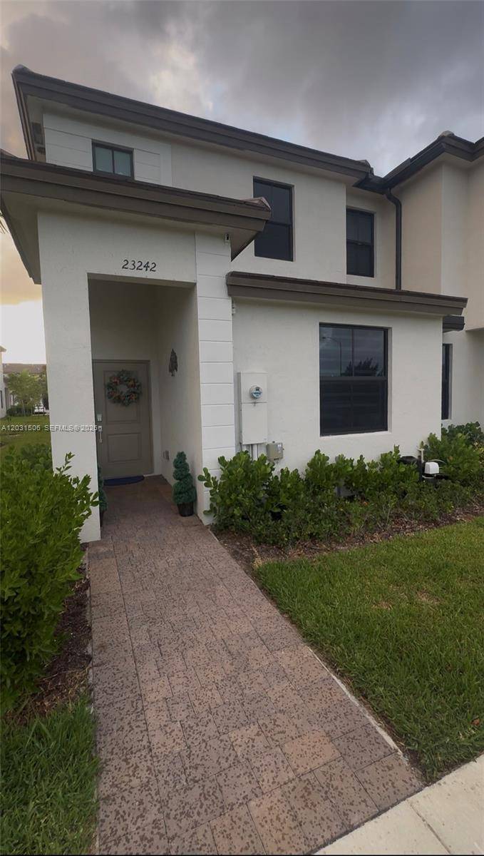 23242 SW 127th CtHomestead - picture
