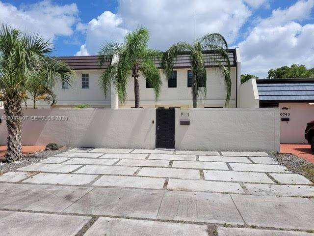 6747 Crooked Palm TerMiami Lakes - Townhouse/Villa-Annual,Townhouse condo unit 6747 - picture