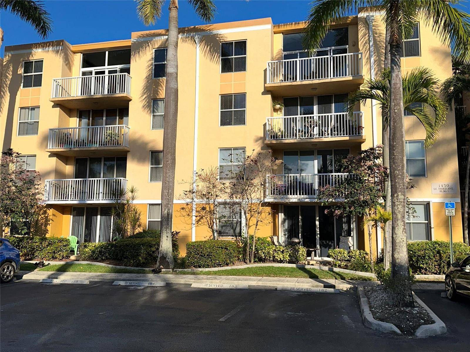 1450 SE 3rdDania Beach - SHERIDAN EAST CONDO BLDG 1 condo unit 107 - picture