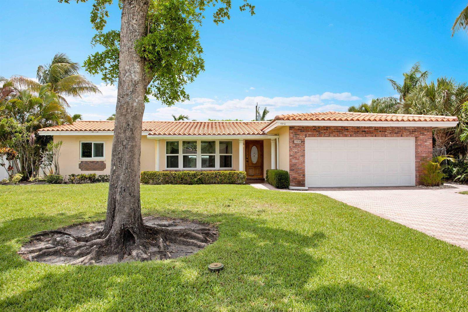 1910 NE 52ndFort Lauderdale - picture