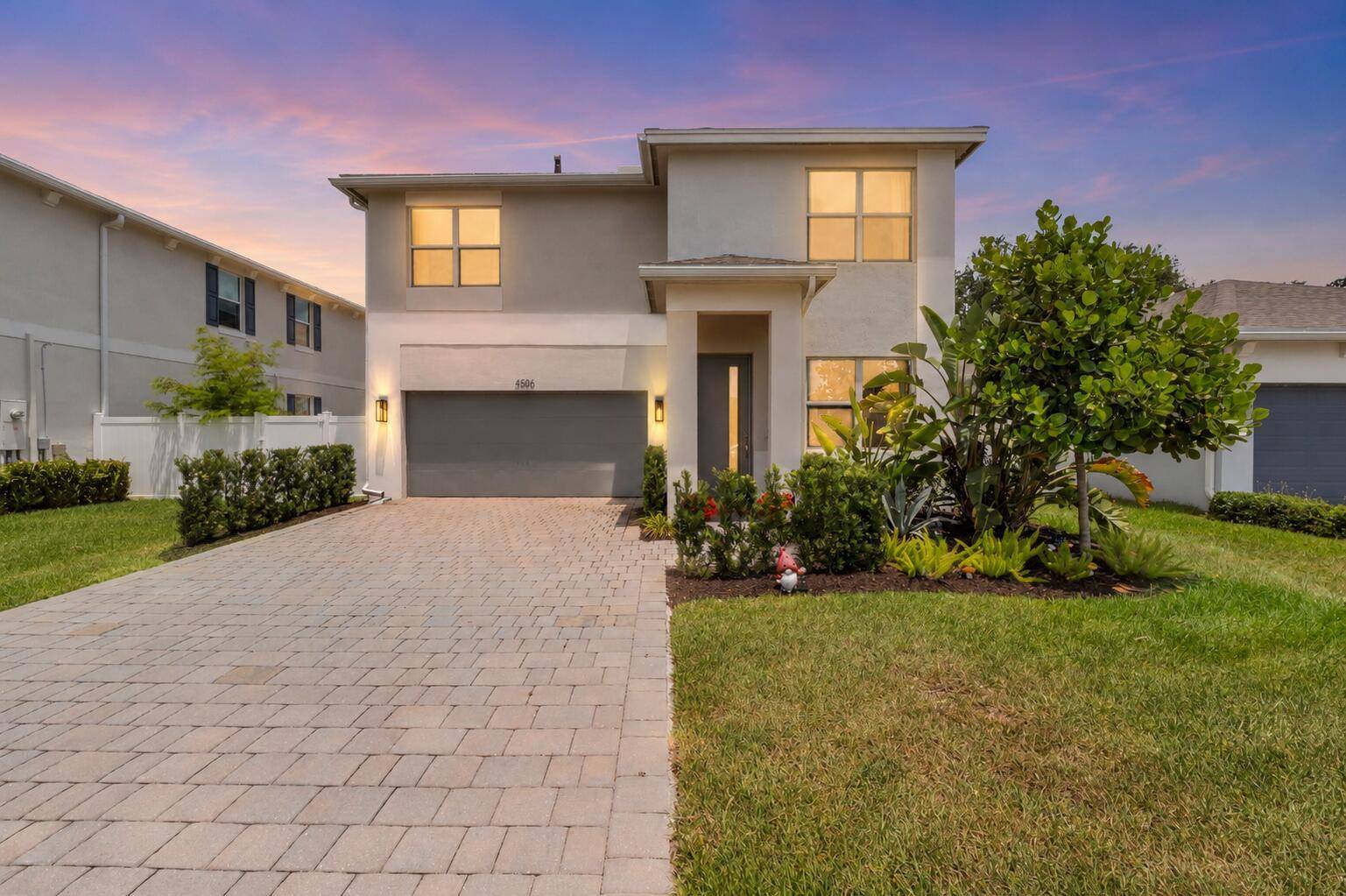 4506 Catalina - picture