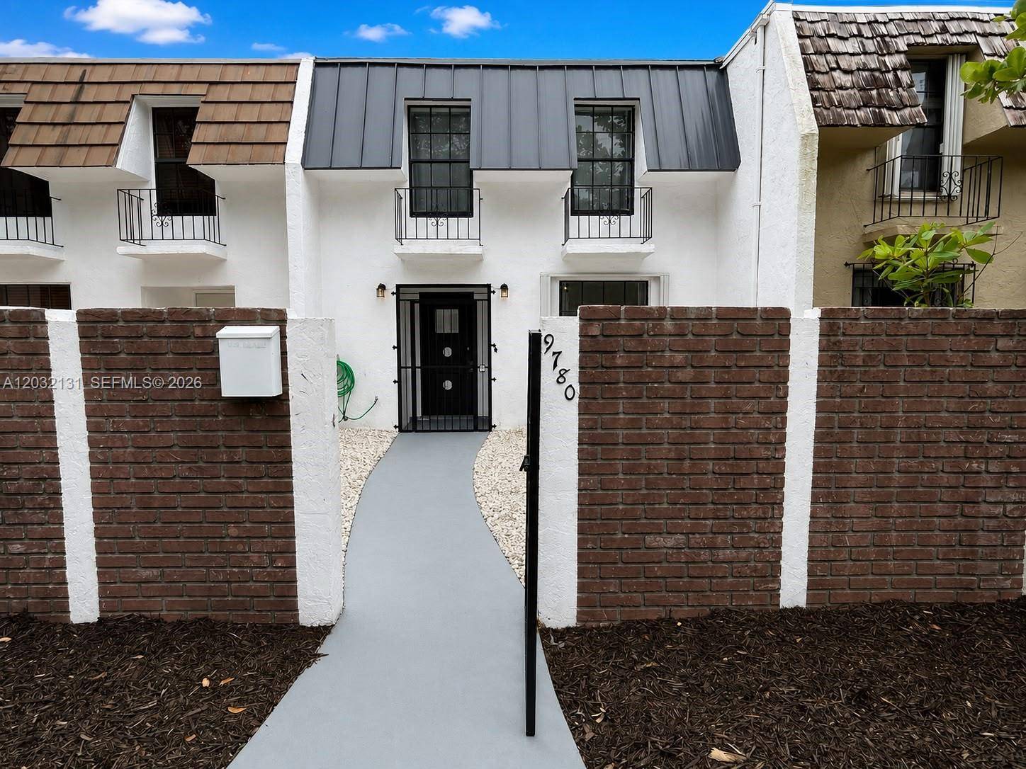 9780 SW 92nd TerMiami - picture