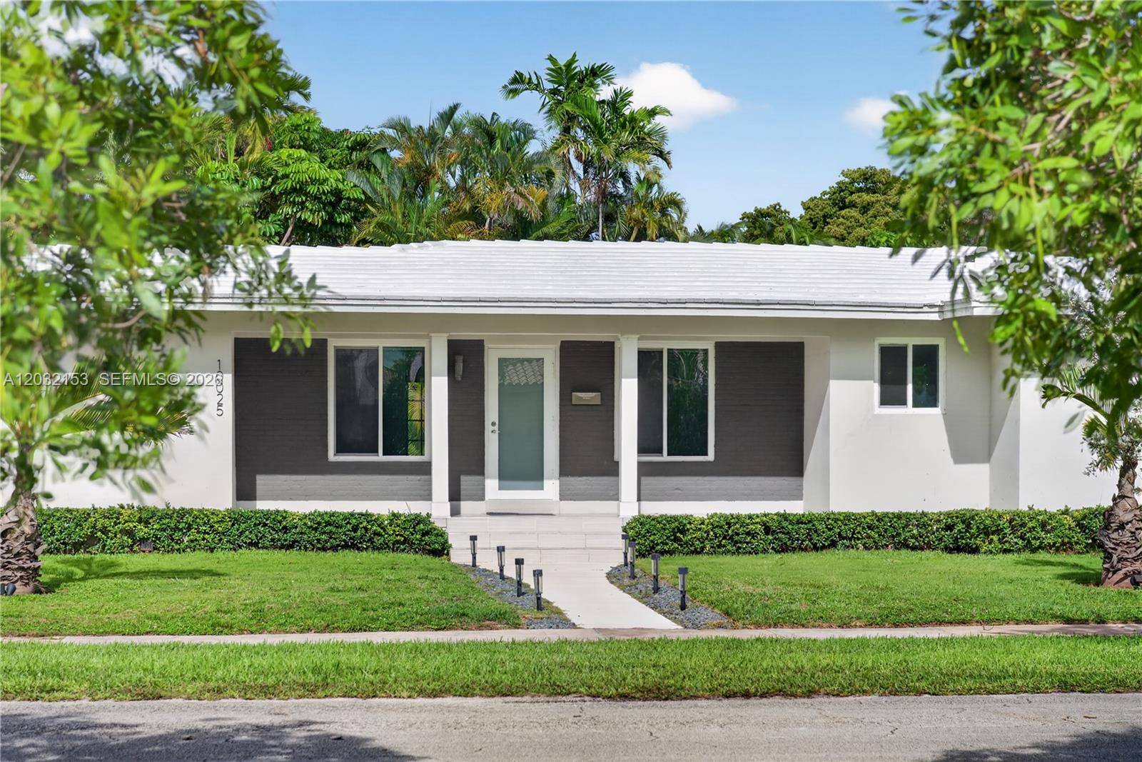 10025 NE 3rd AveMiami Shores - picture