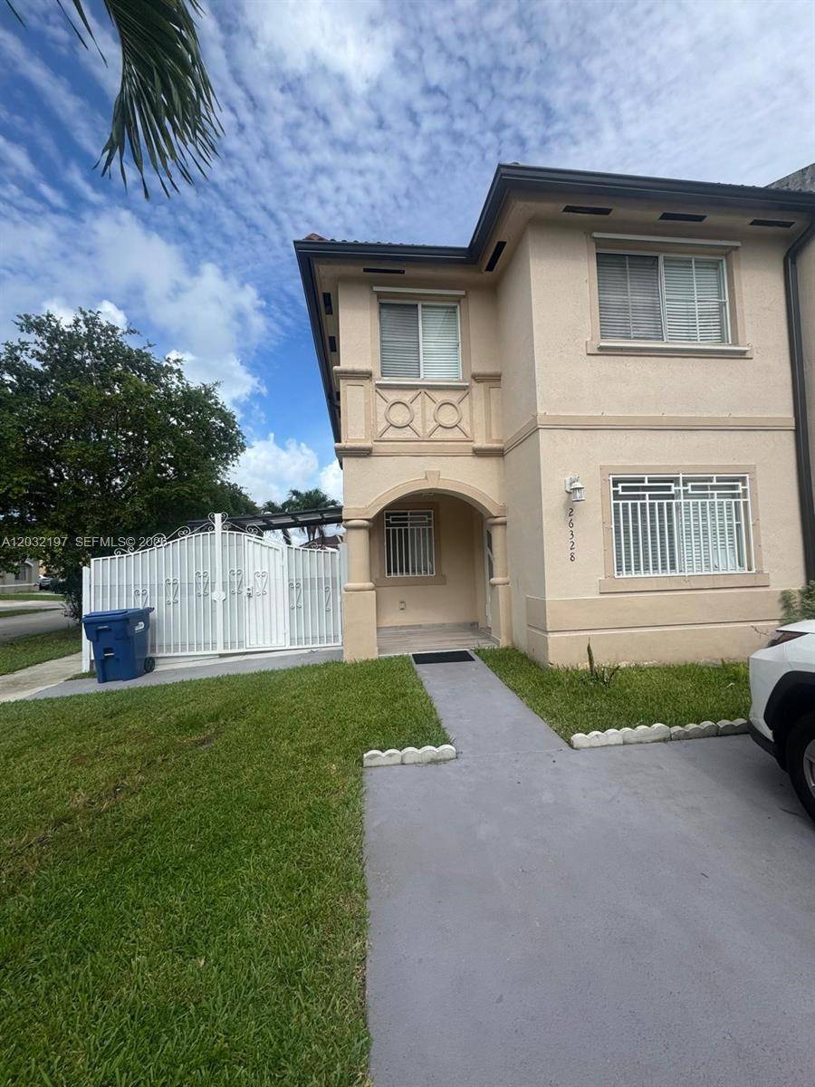 26328 SW 135th PlHomestead - picture