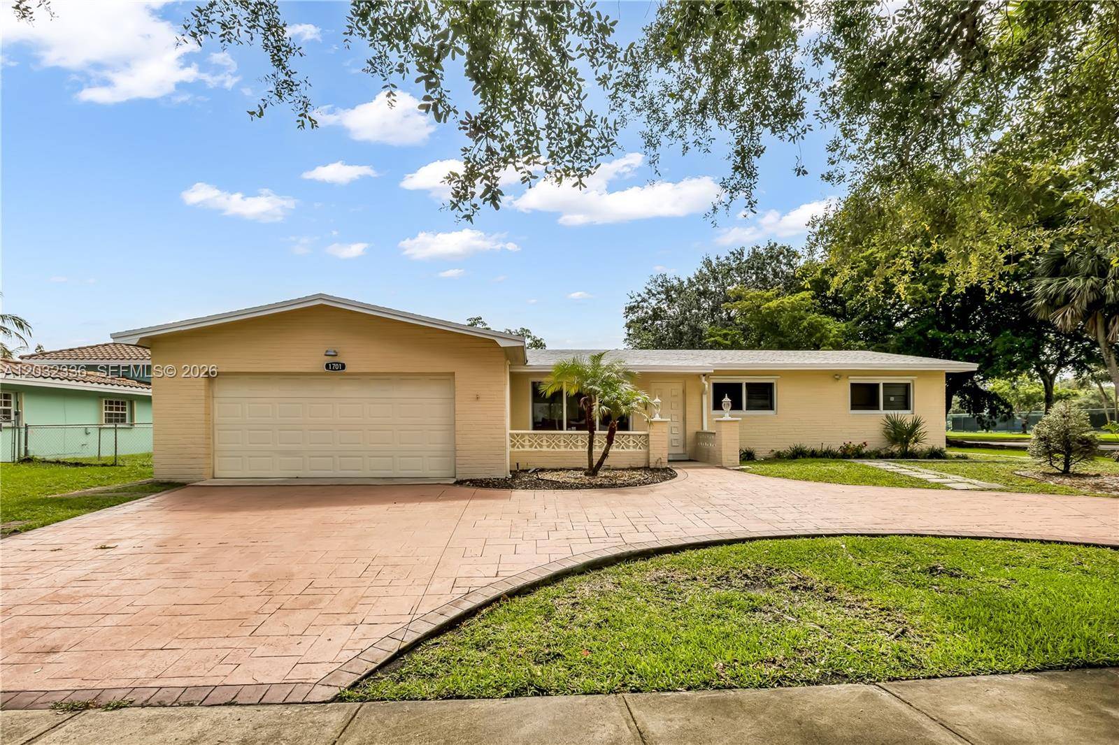 1701 NW 106th AvePembroke Pines - picture
