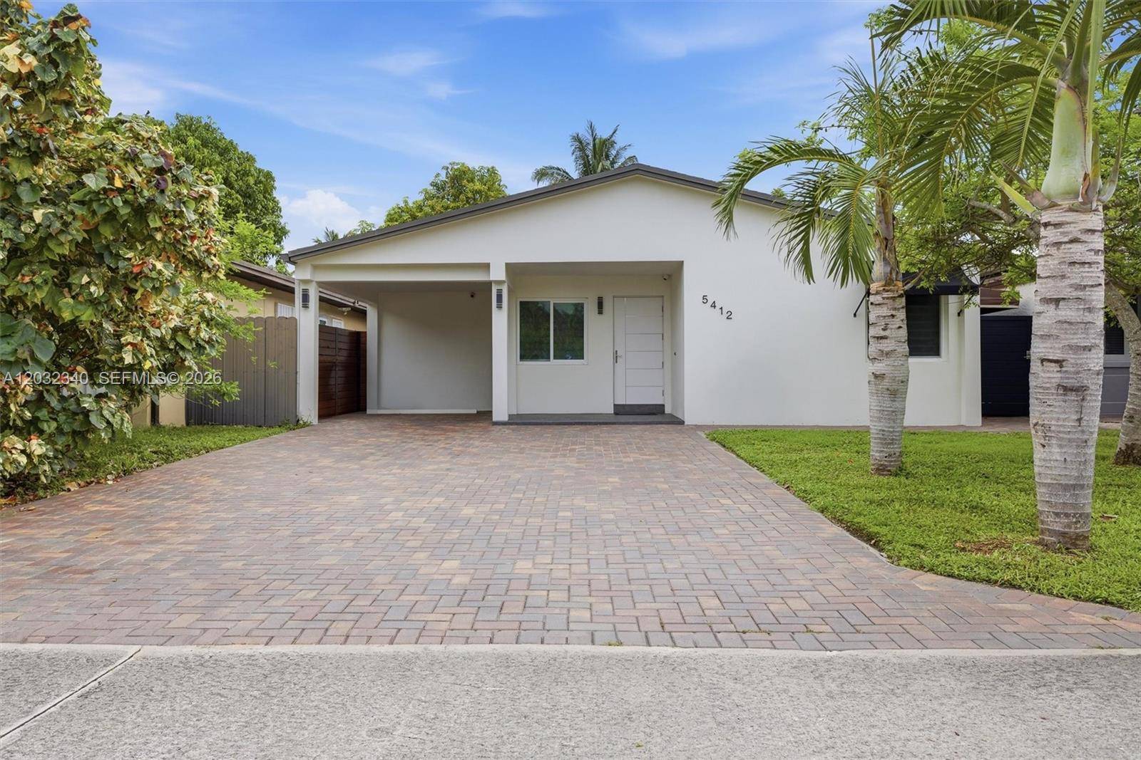 5412 NW 192nd LnMiami Gardens - picture