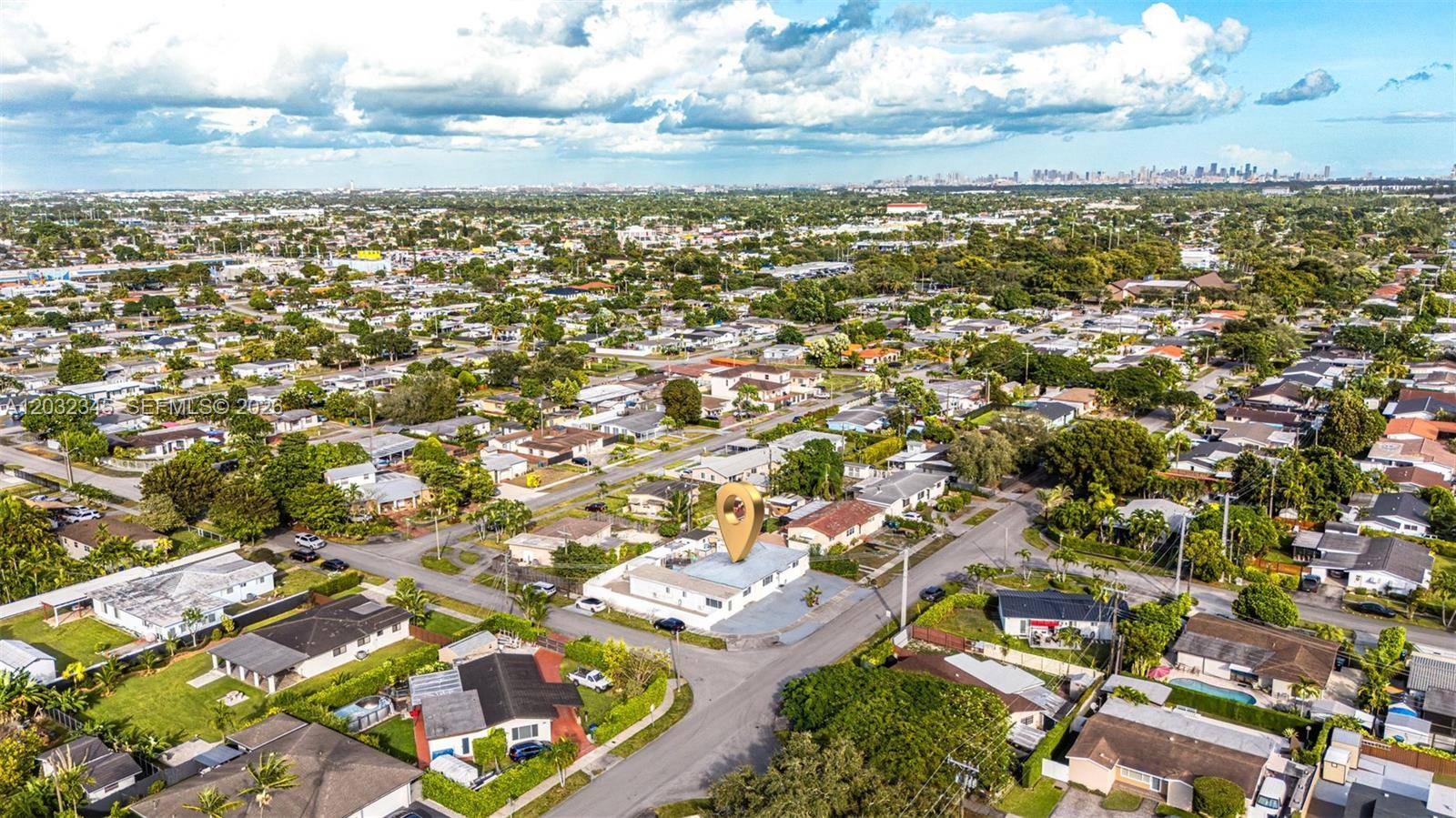 9365 SW 44th StMiami - picture