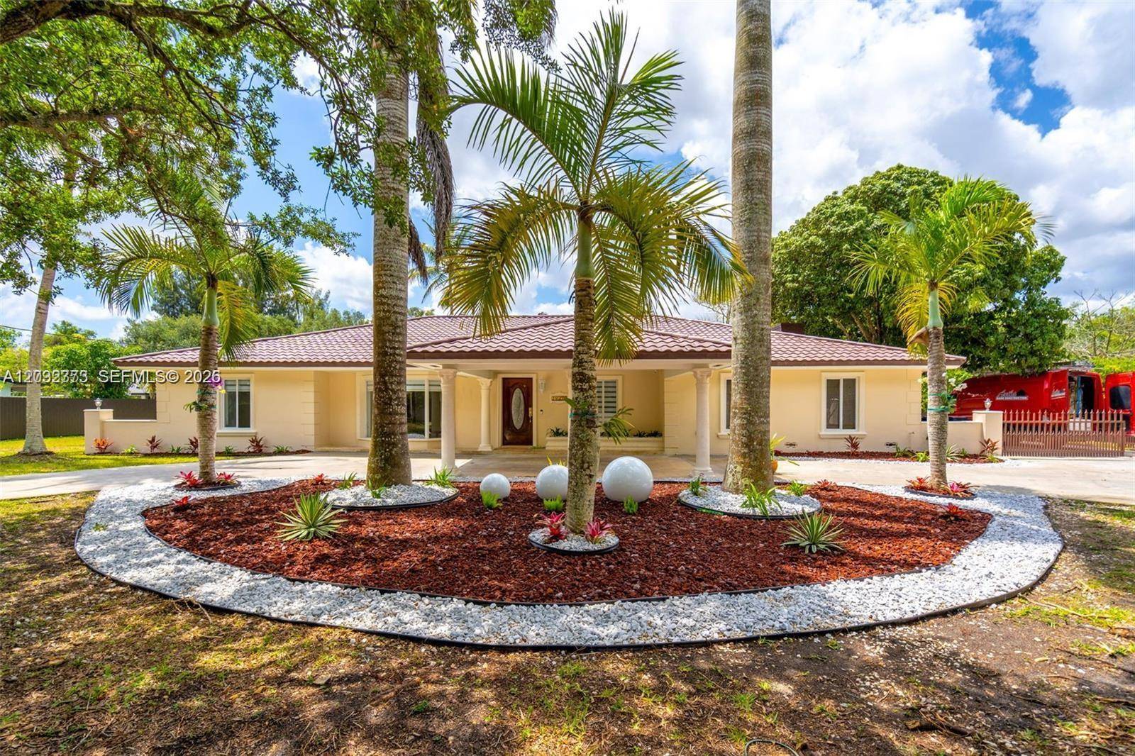 18370 SW 212th StMiami - picture