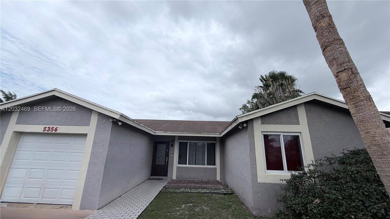 5356 NW 93rd TerSunrise - picture