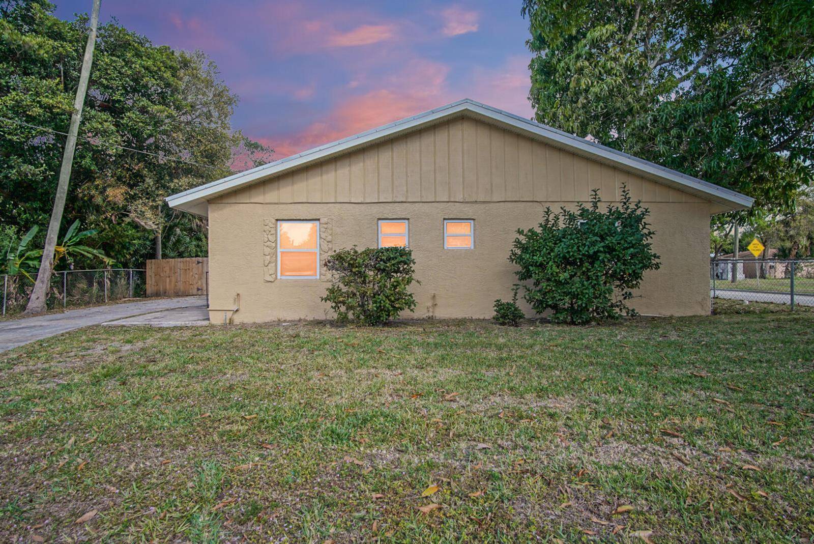 1002 AvenueFort Pierce - picture