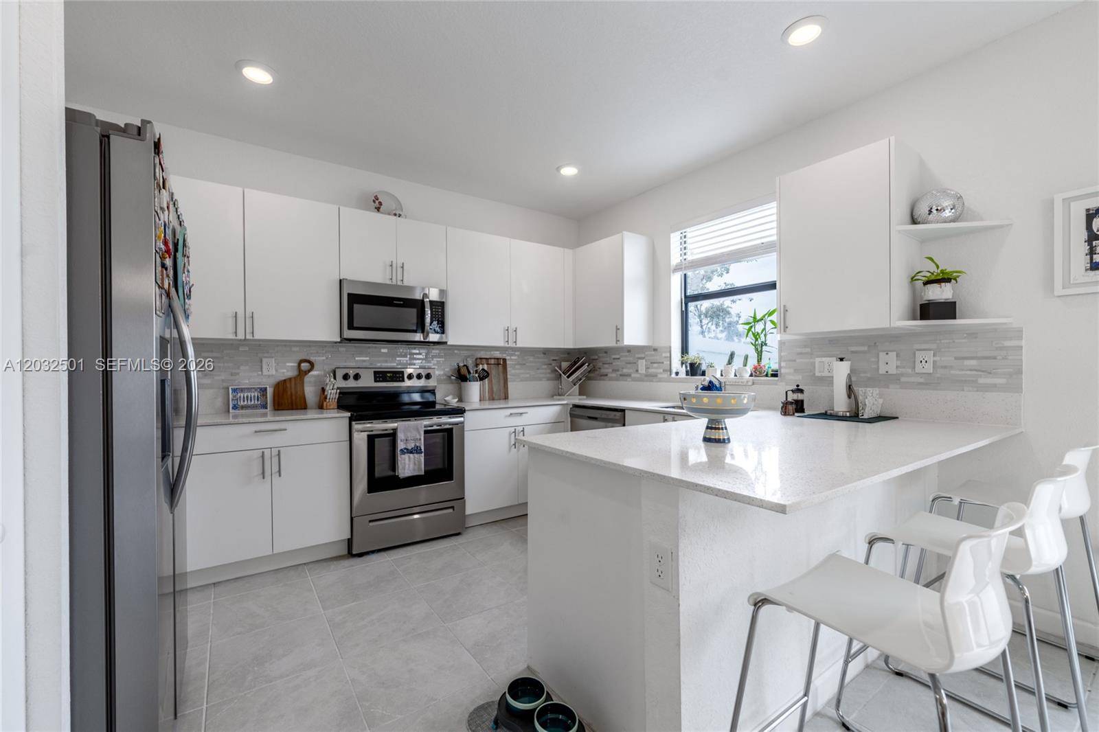 561 NW 204th StMiami Gardens - picture