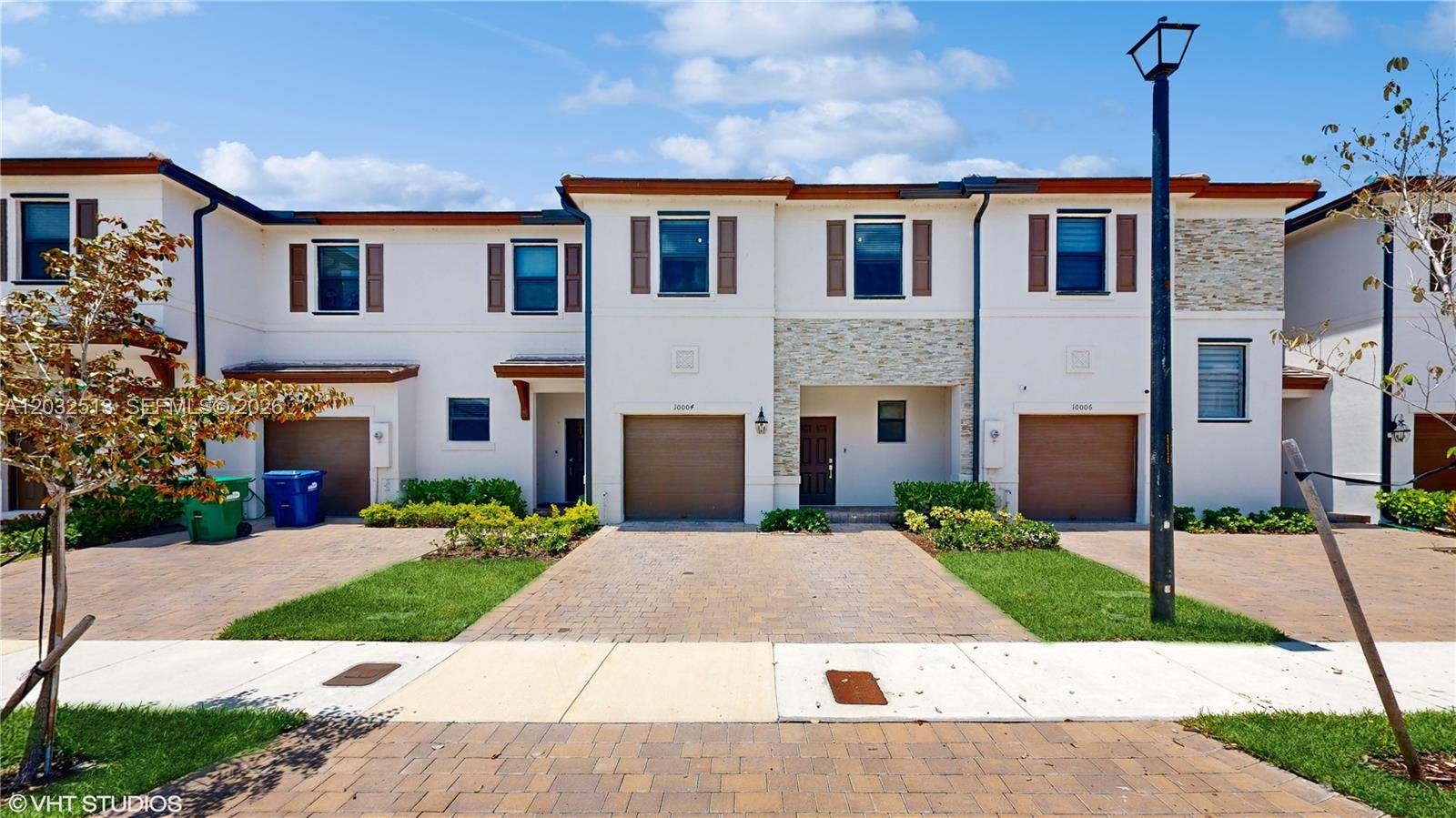 10004 SW 231 LNMiami - picture