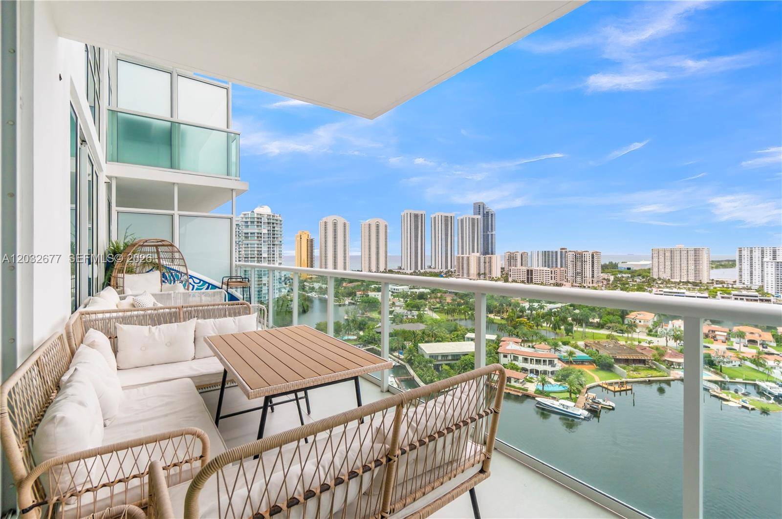 400 Sunny Isles BlvdSunny Isles Beach - 400 SUNNY ISLES CONDO EAST,400 Sunny Isles condo unit 1917 TWO STORIES - picture