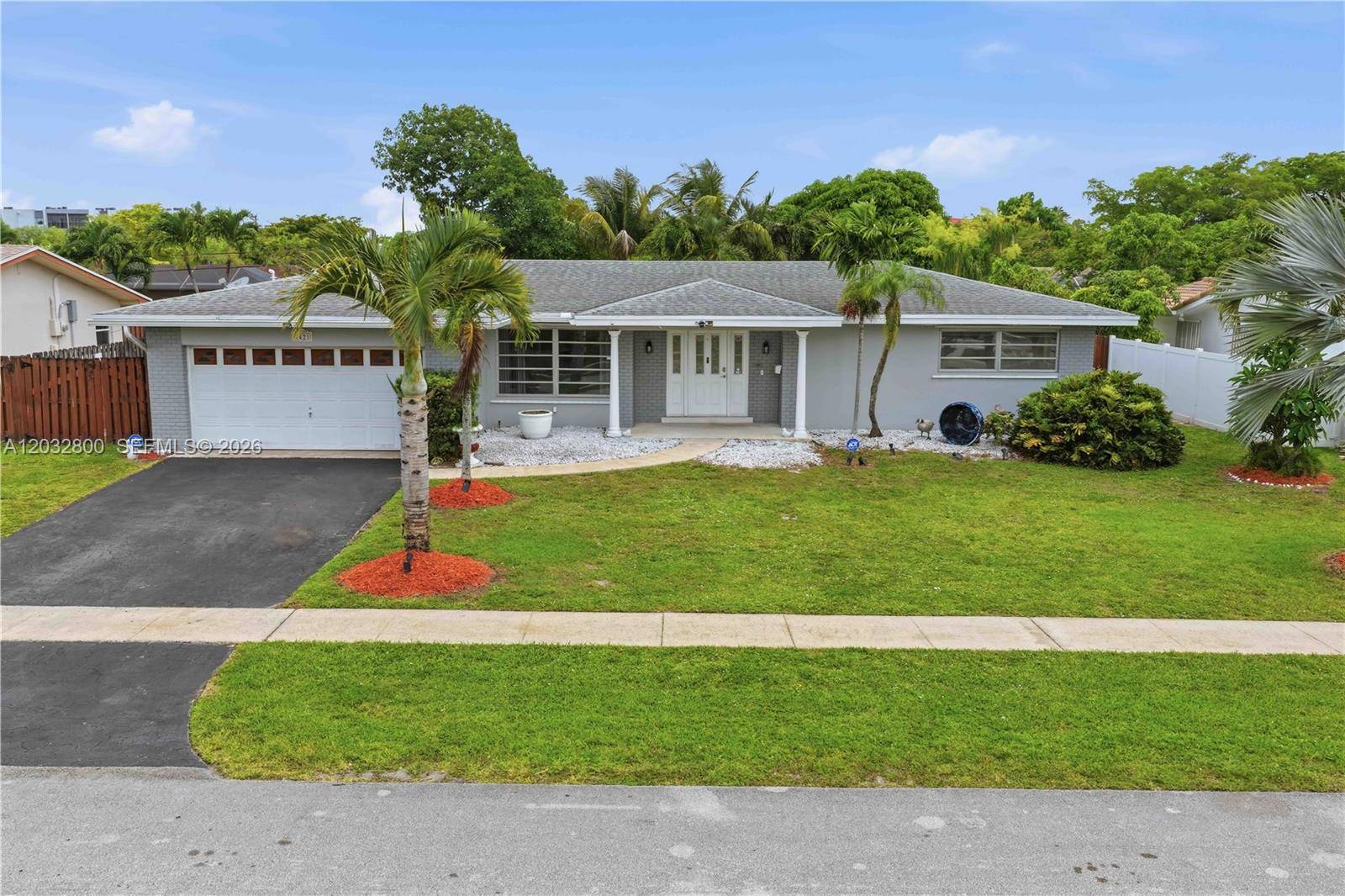 7421 NW 14th StPlantation - picture