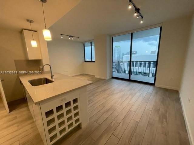 999 SW 1st AveMiami - Condo/Co-Op/Annual,Condo condo unit 3115 - picture