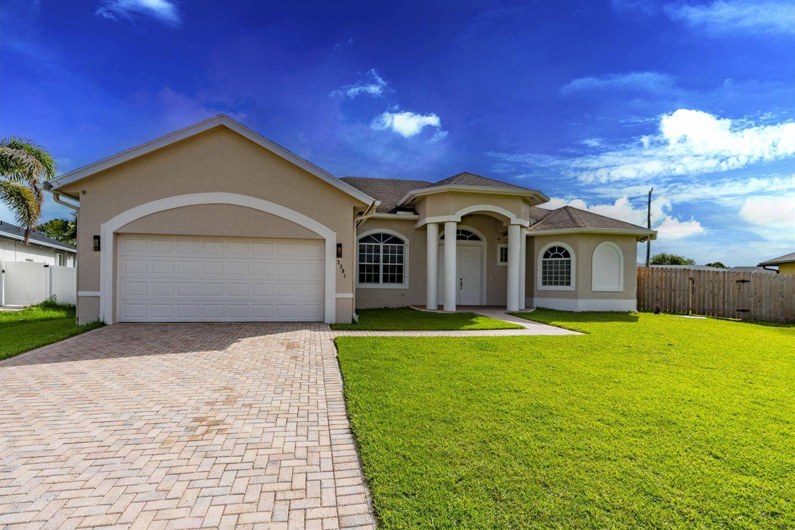 2301 SW ValePort St. Lucie - picture